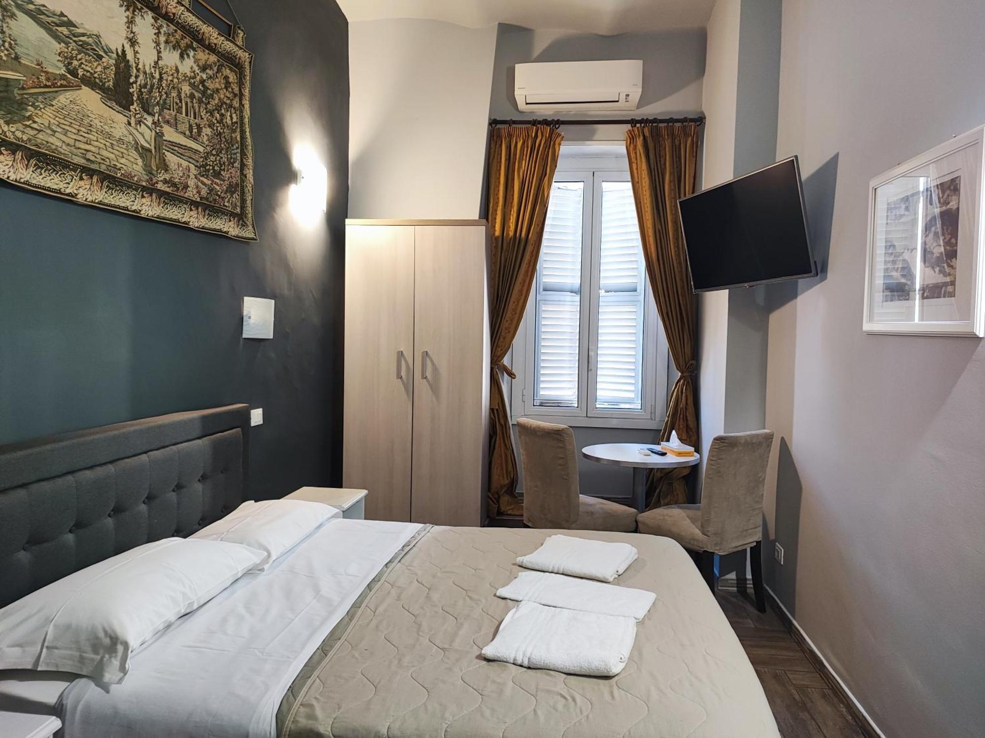 Napoleone Affittacamere Roma