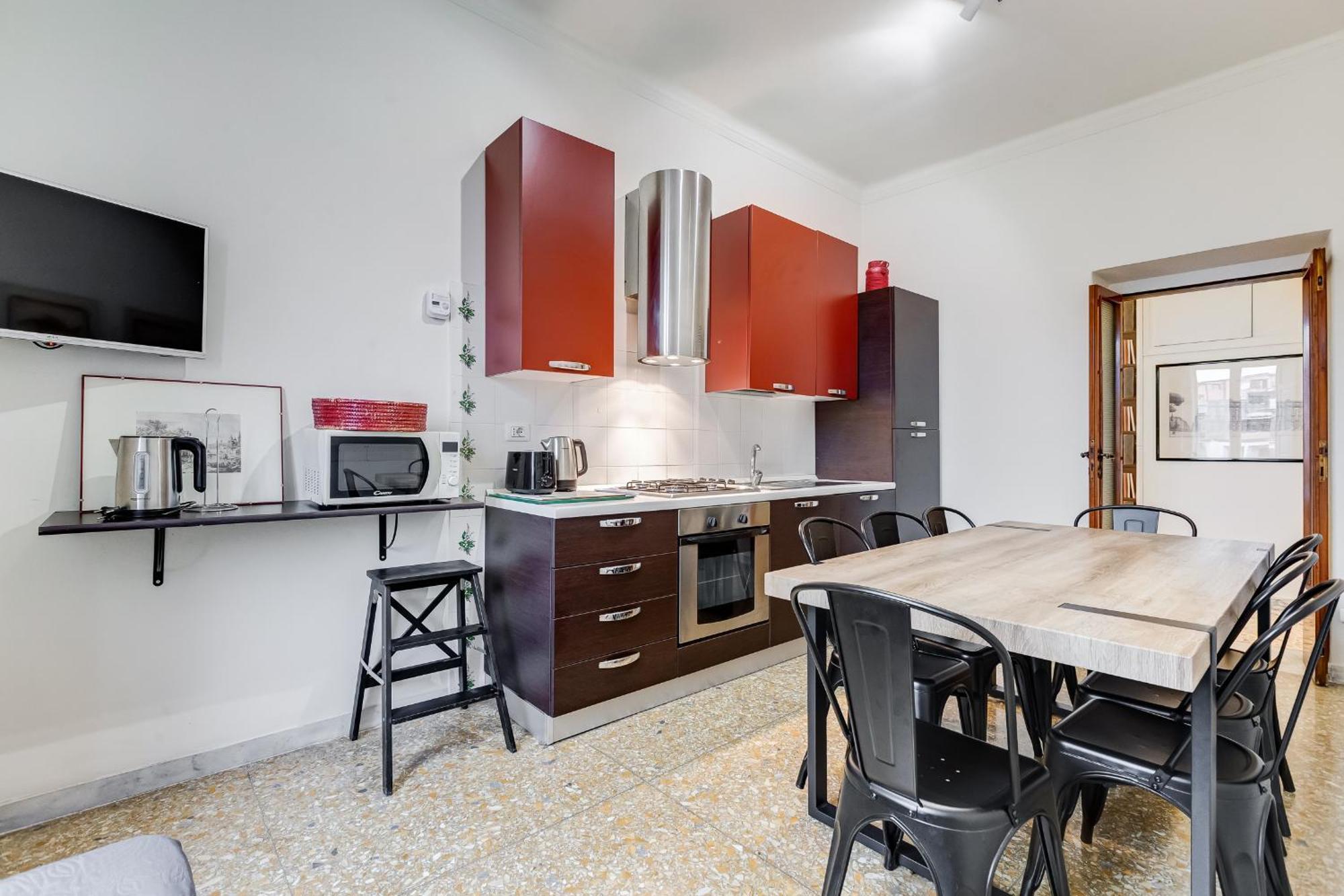 Vivilo Collection - San Vito View - 3 Bdr 2 Baths Roma