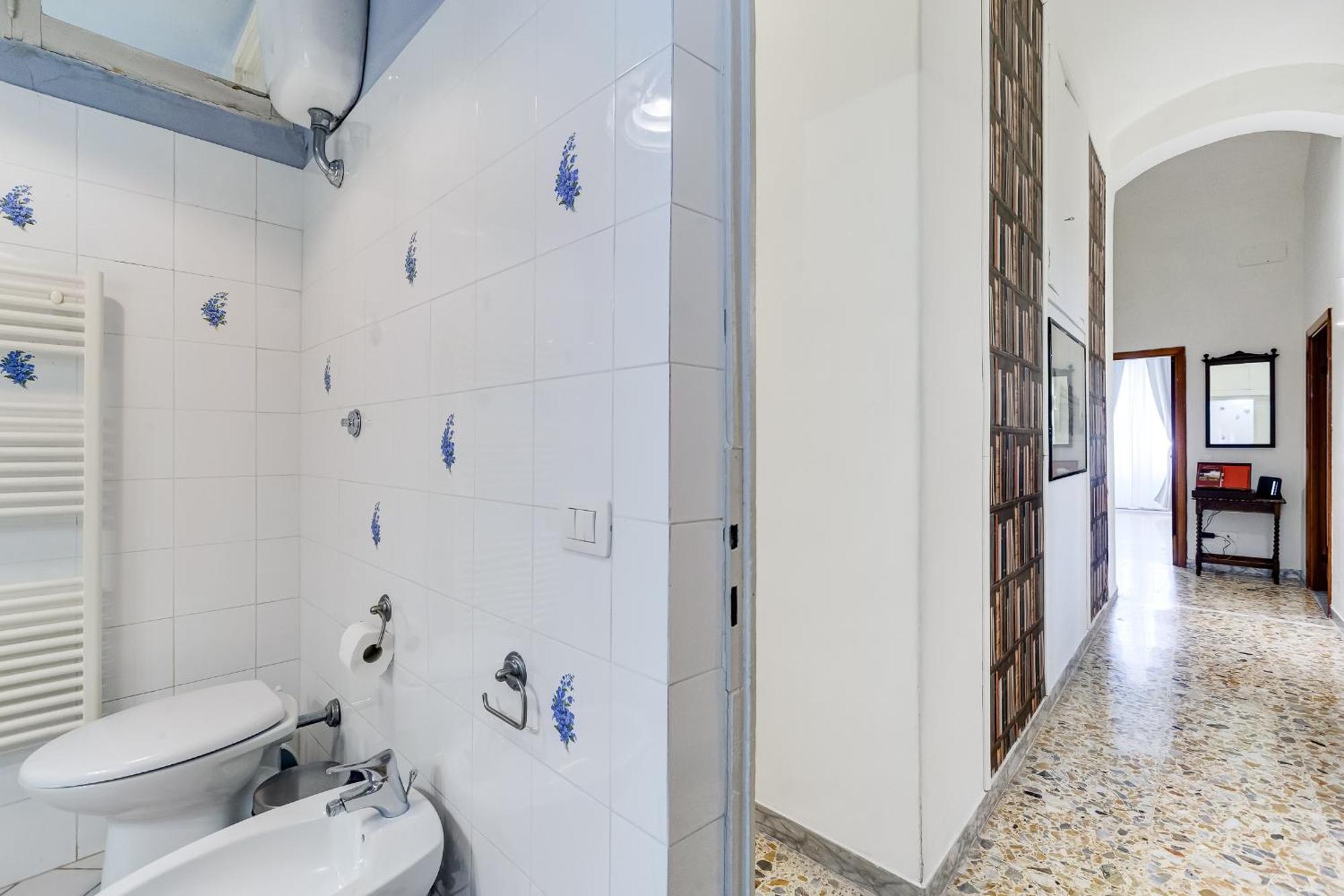 Vivilo Collection - San Vito View - 3 Bdr 2 Baths * Roma