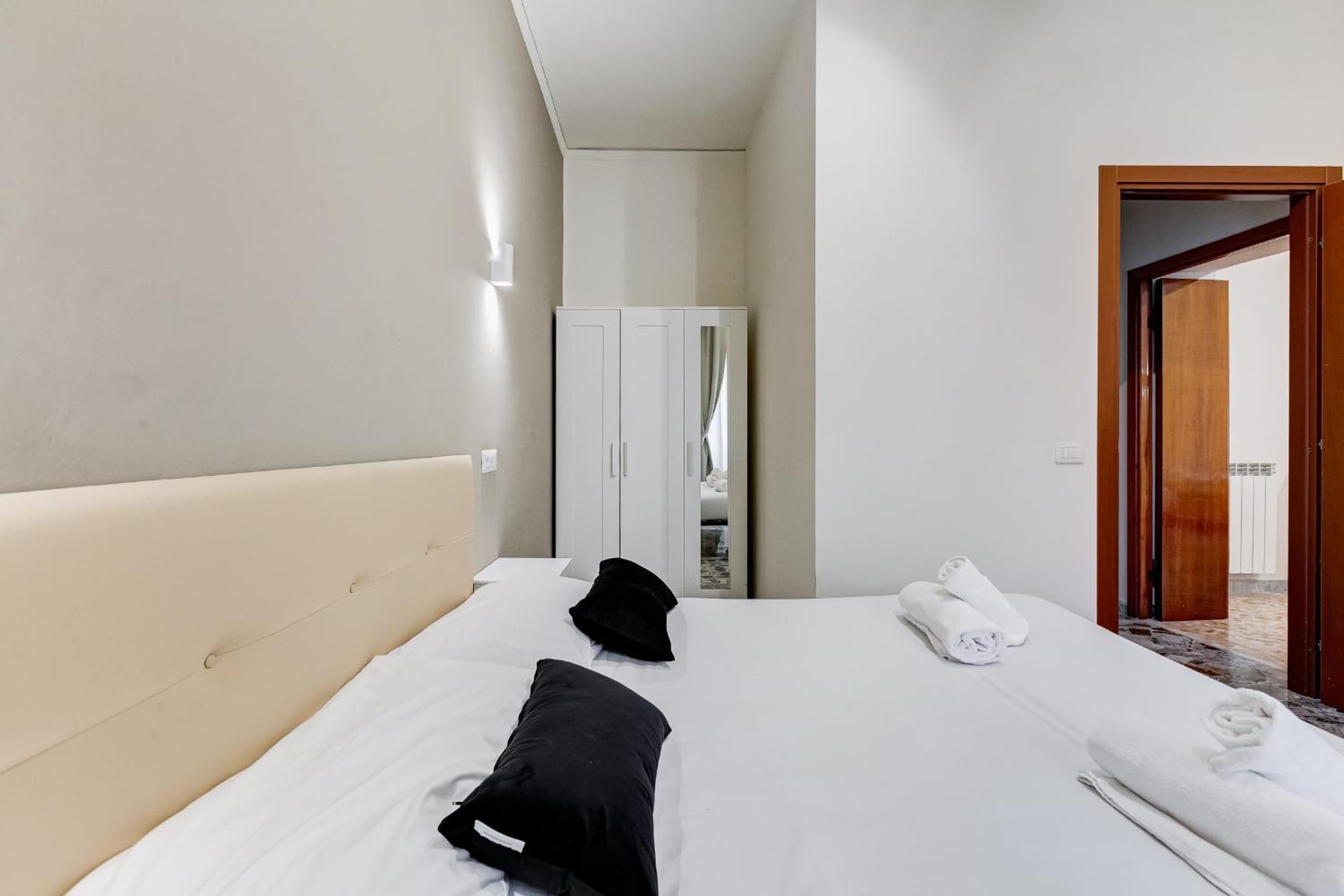 Vivilo Collection - San Vito View - 3 Bdr 2 Baths Roma