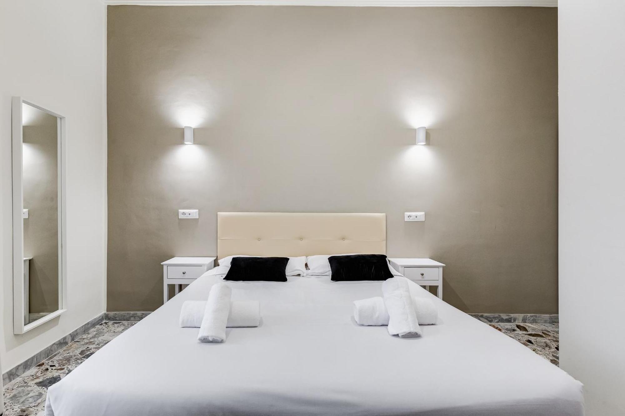 Vivilo Collection - San Vito View - 3 Bdr 2 Baths * Roma