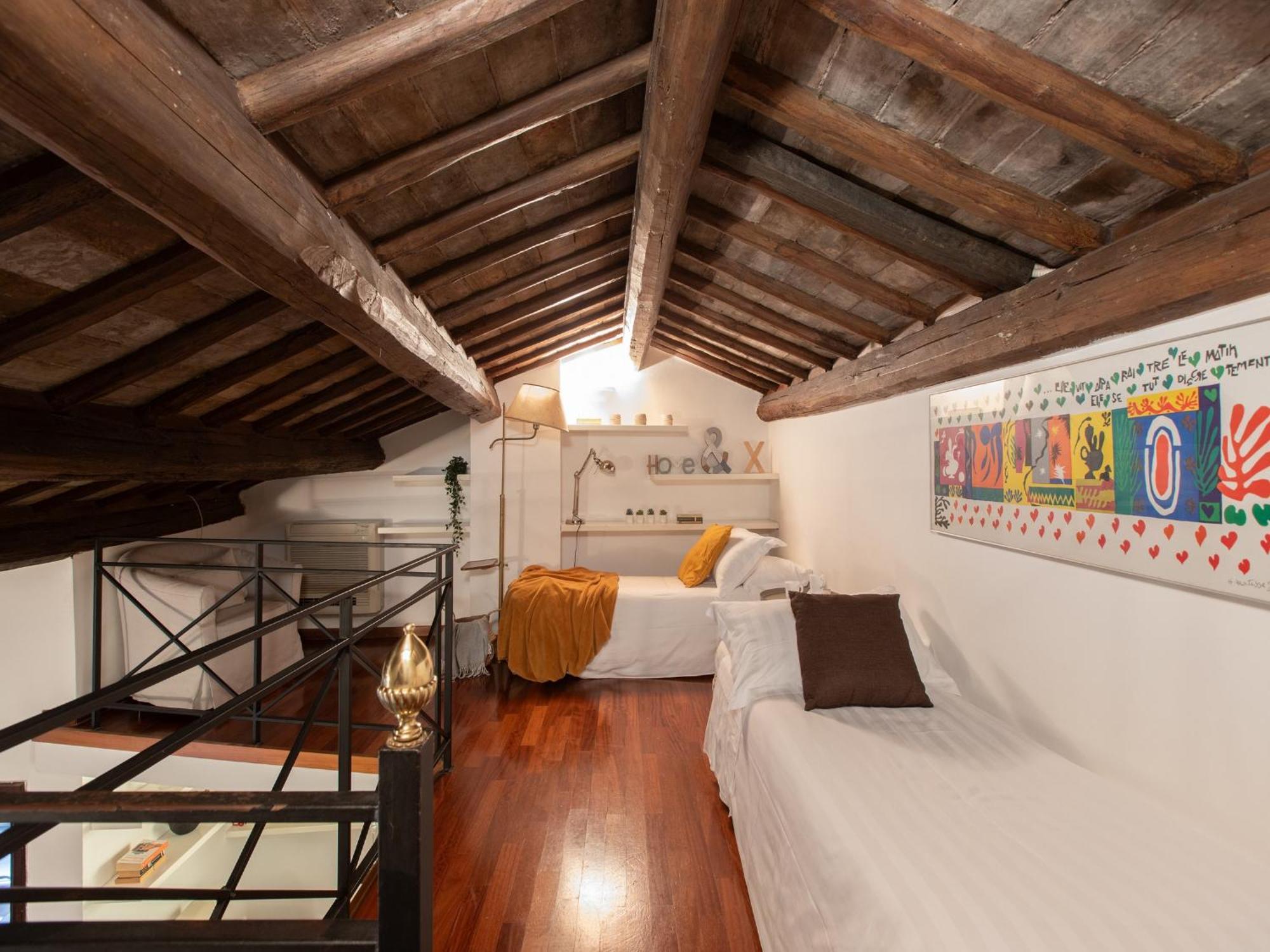 The Rent - Stylish In Trastevere District