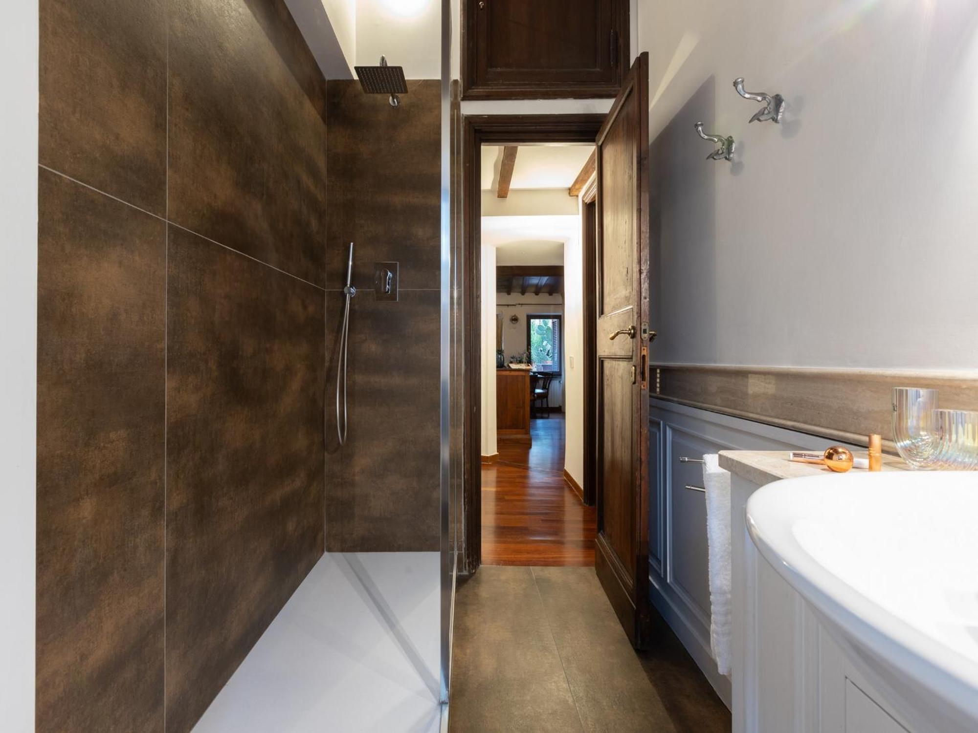 The Rent - Stylish In Trastevere District Apartment *