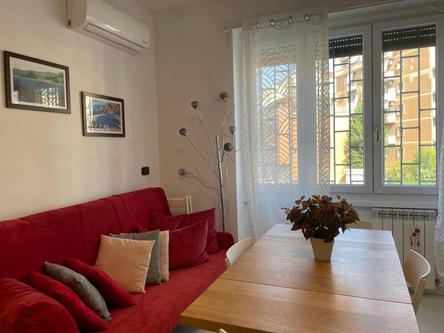 Spacious And Bright Appartamento