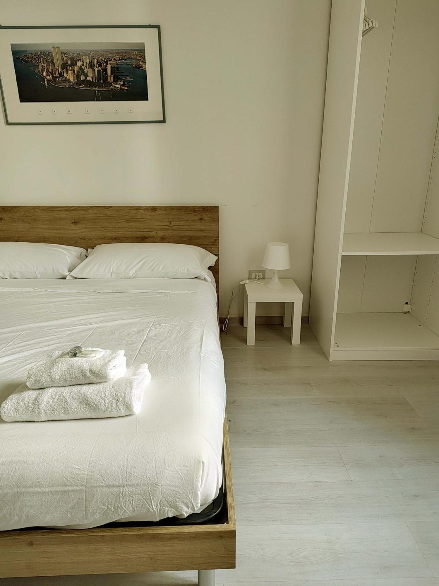 Vivirome - 2 Bedrooms - San Giovanni * Roma
