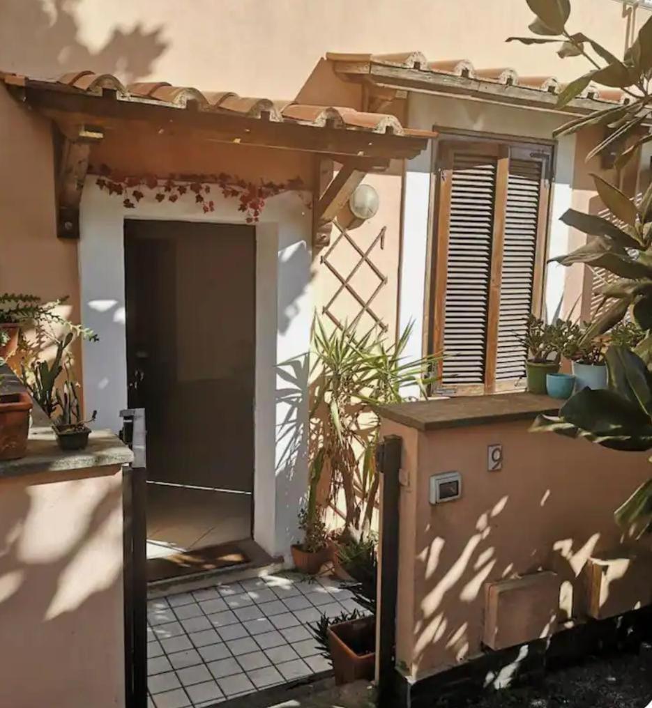 Parrot - A Con Bagno Privato Alloggio in famiglia