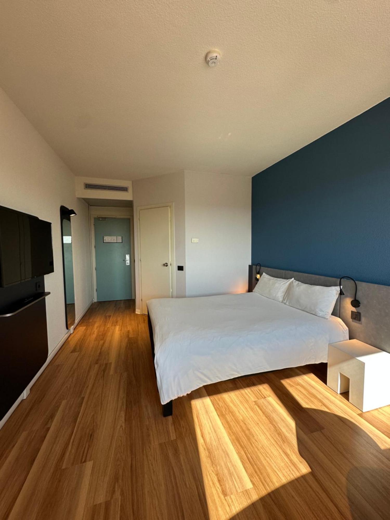 Ibis Fiera Hotell 3*