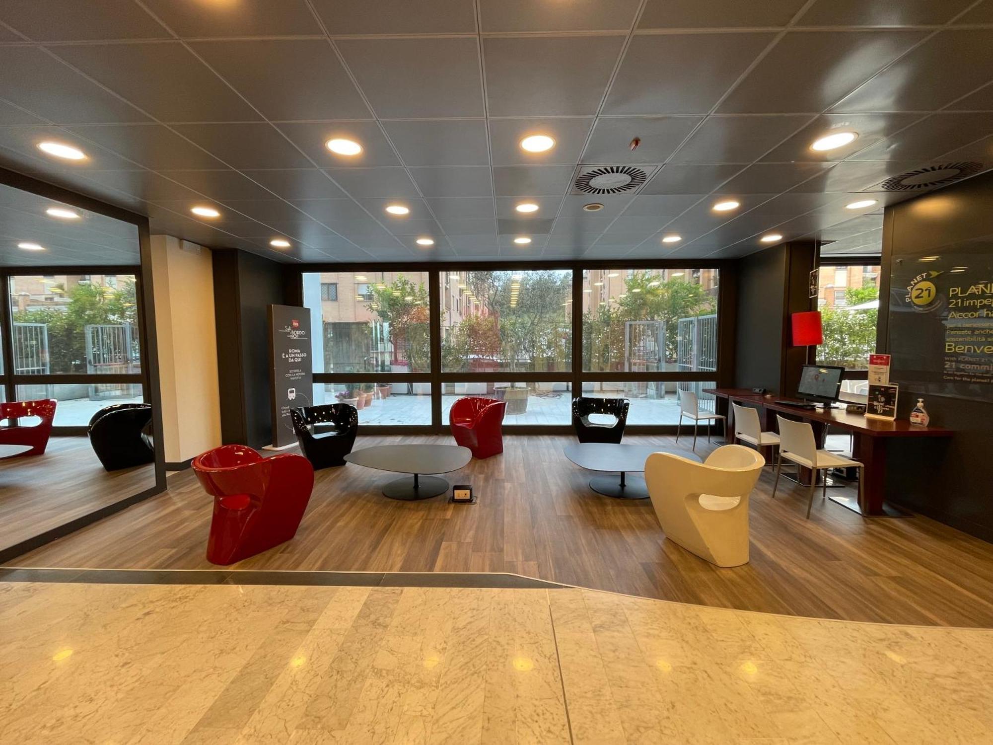 Ibis Fiera Hotell