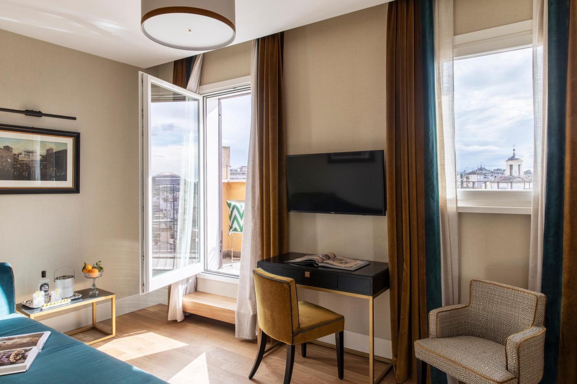 Hotel Adriano