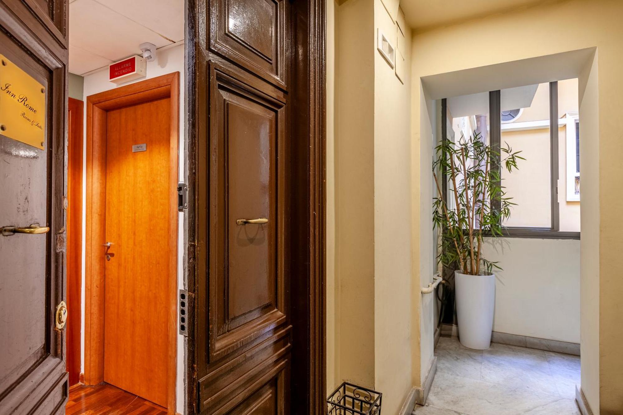 Rooms&suites 2*