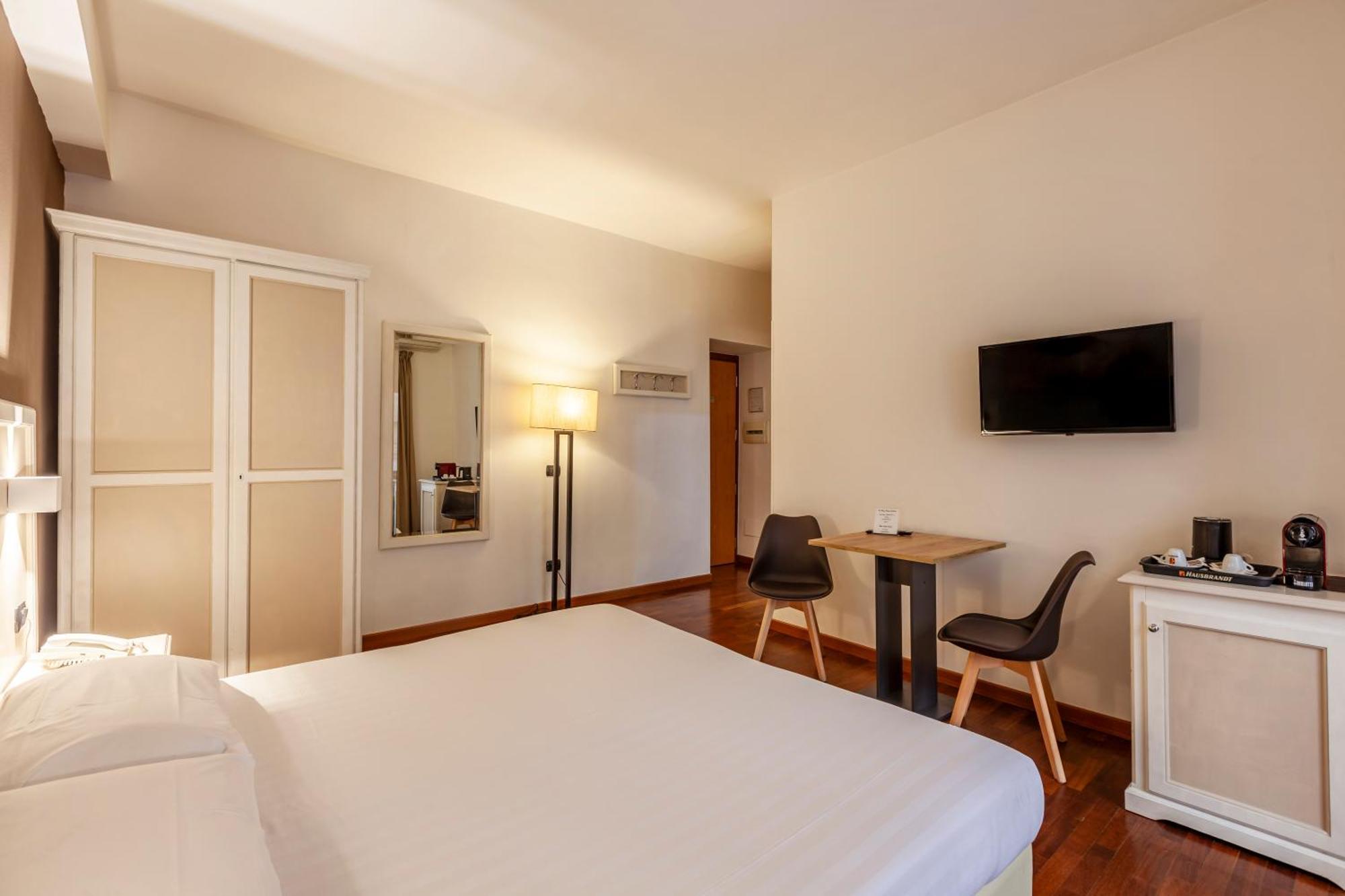 Rooms&suites