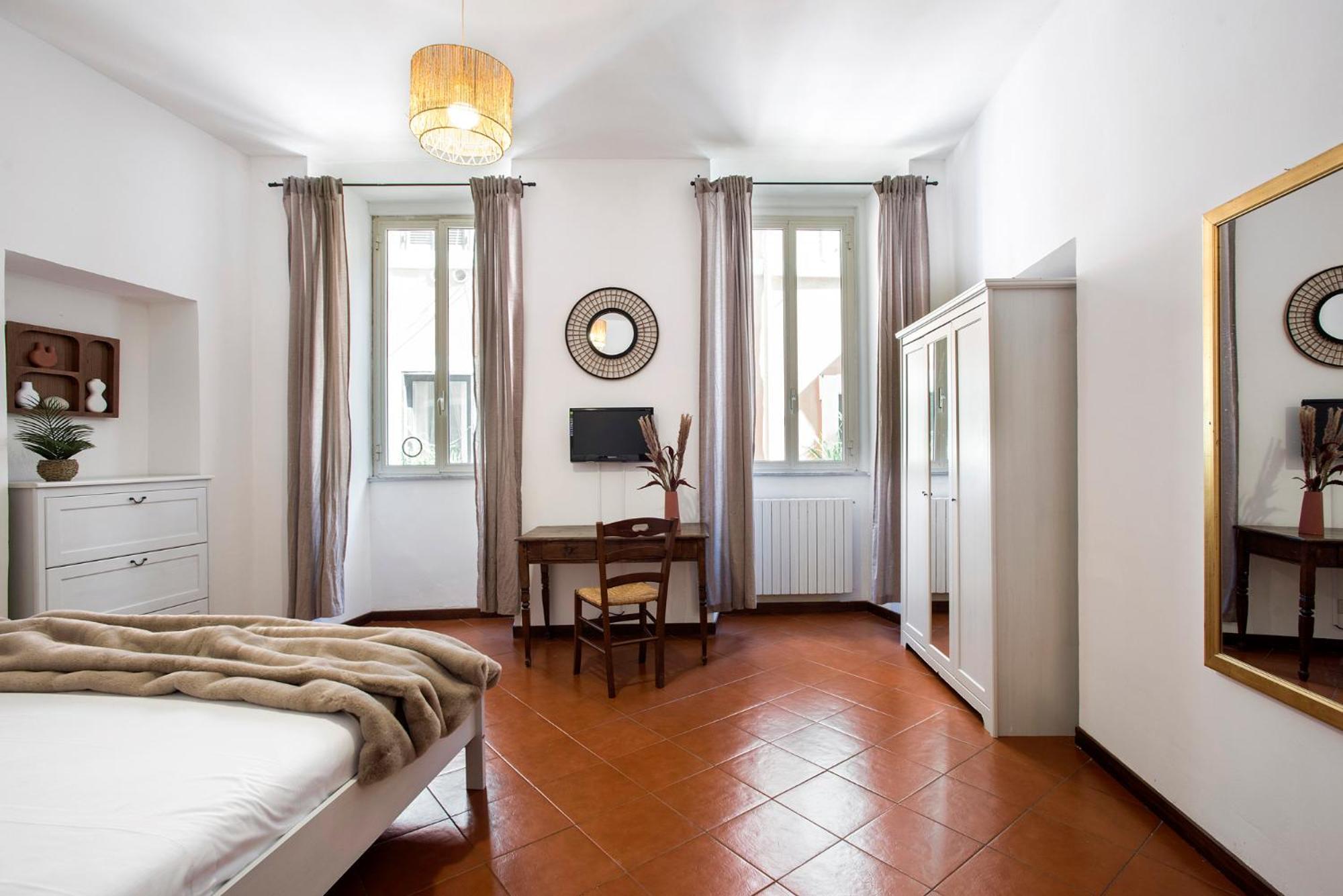 Trevi Fountain House Deluxe Roma