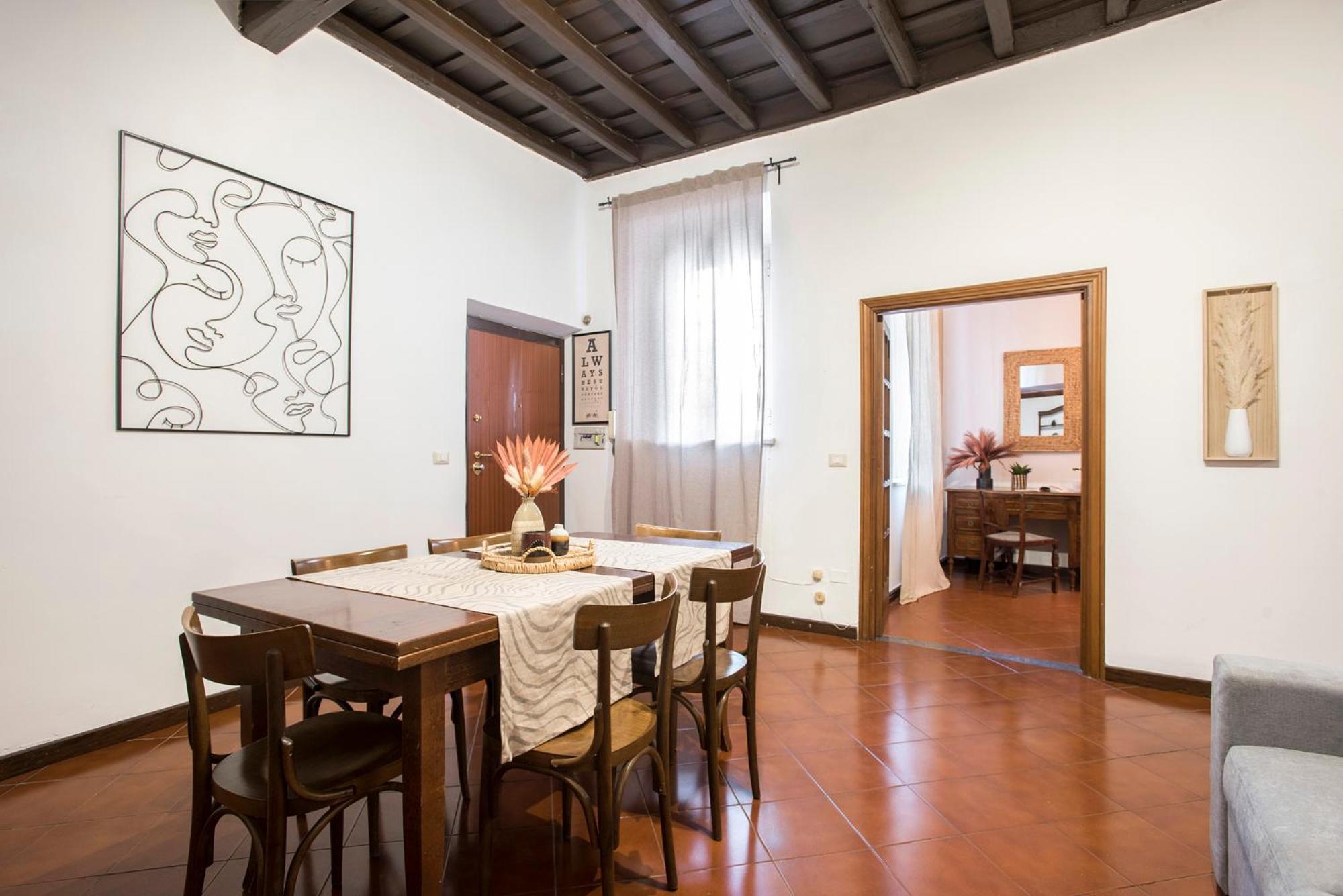 Trevi Fountain House Deluxe