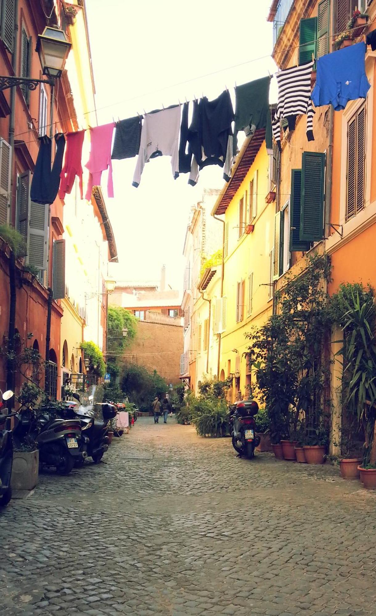Vaticano Ohana Trastevere Roma