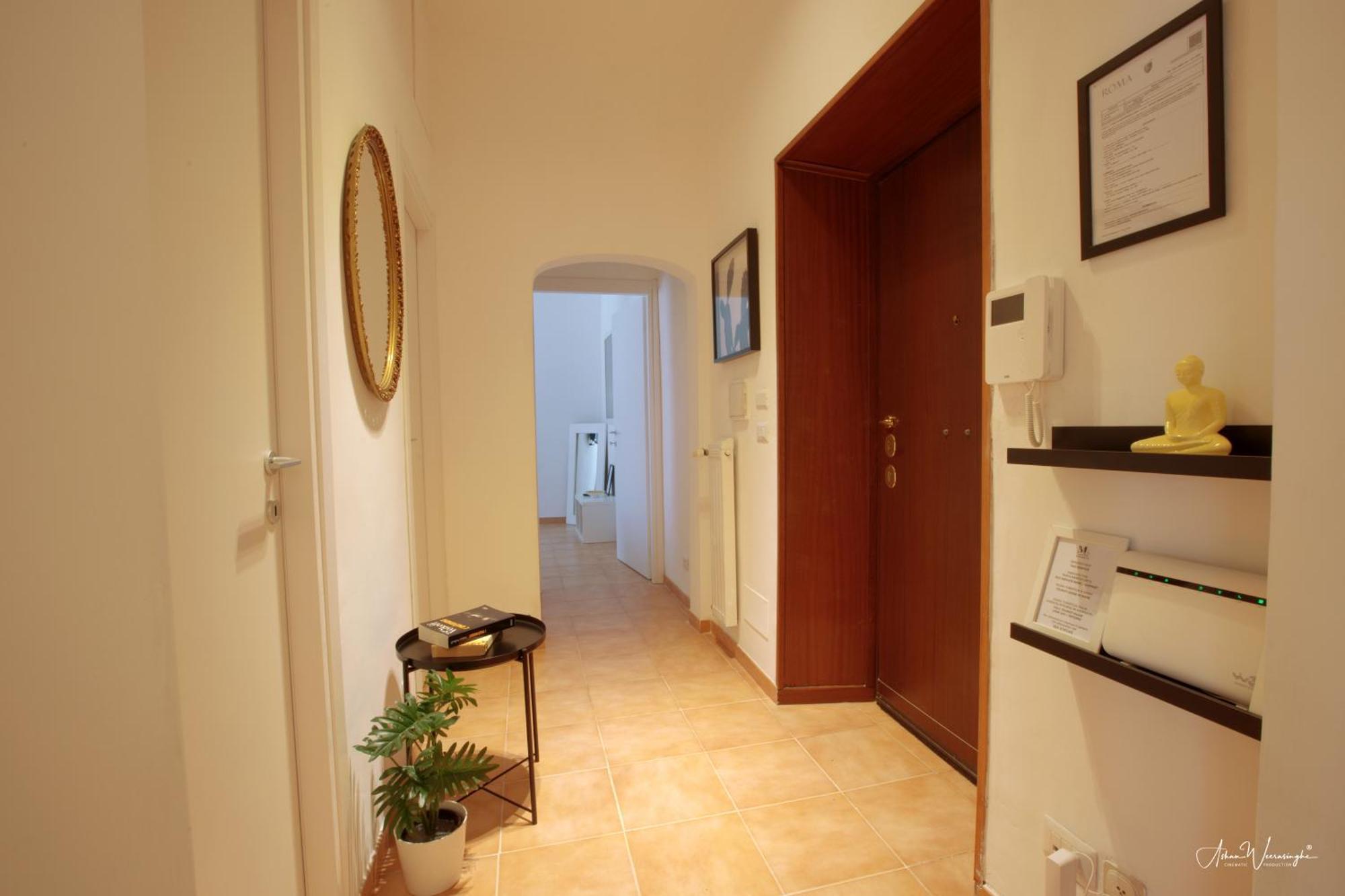 Magikrooms Colonna Apartamento *