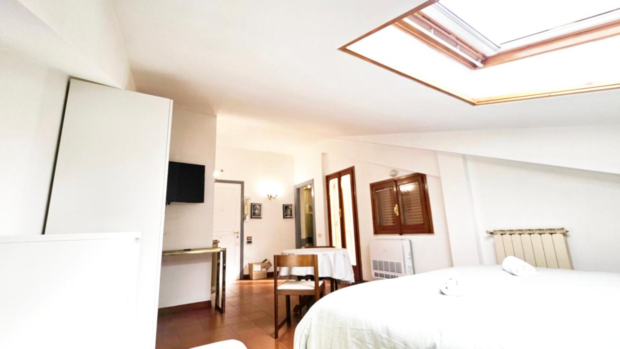 Cozy Little Penthouse With Terrace In Rome * Rome