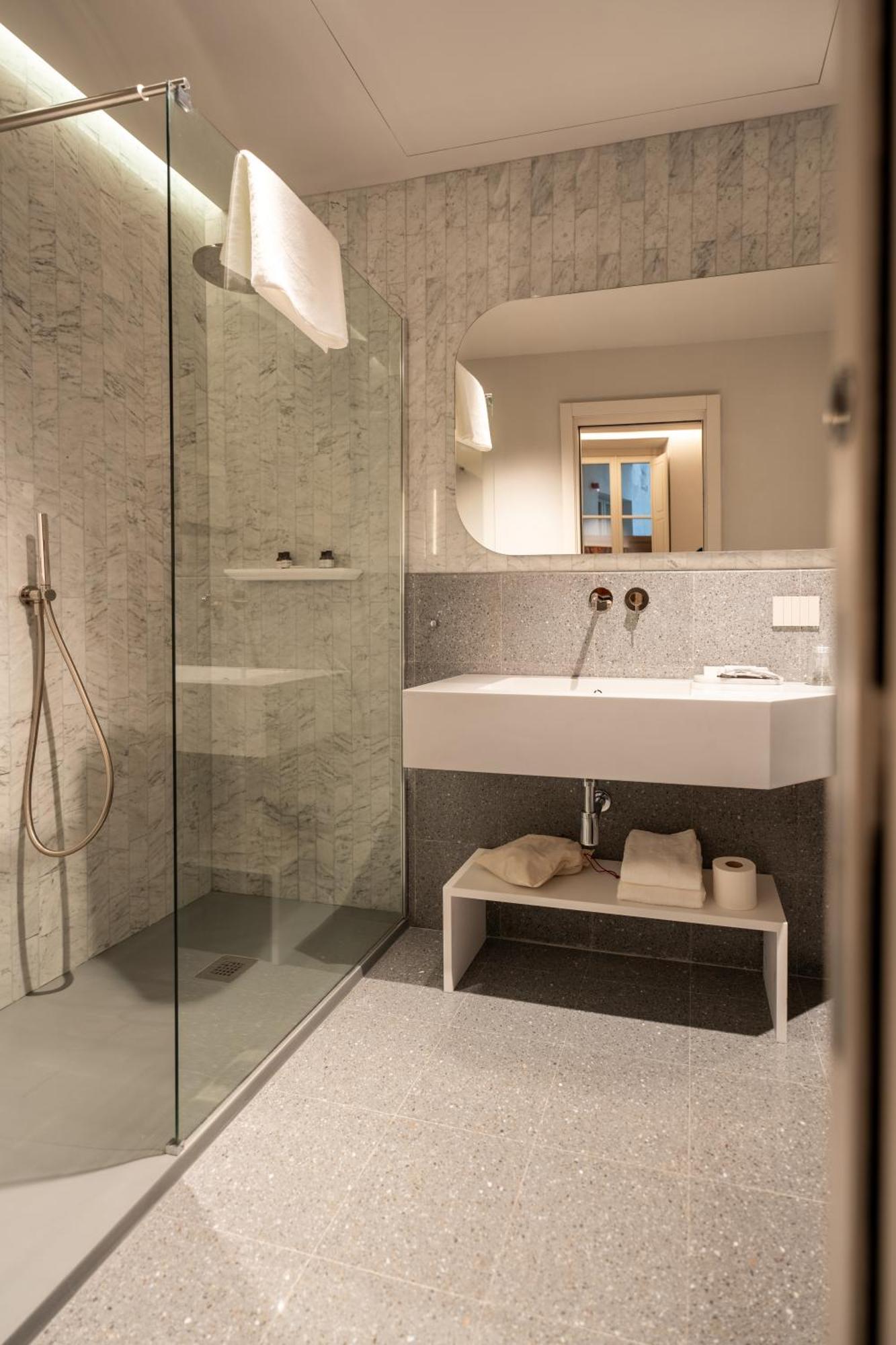 Luxury Near Colosseum Apartment *