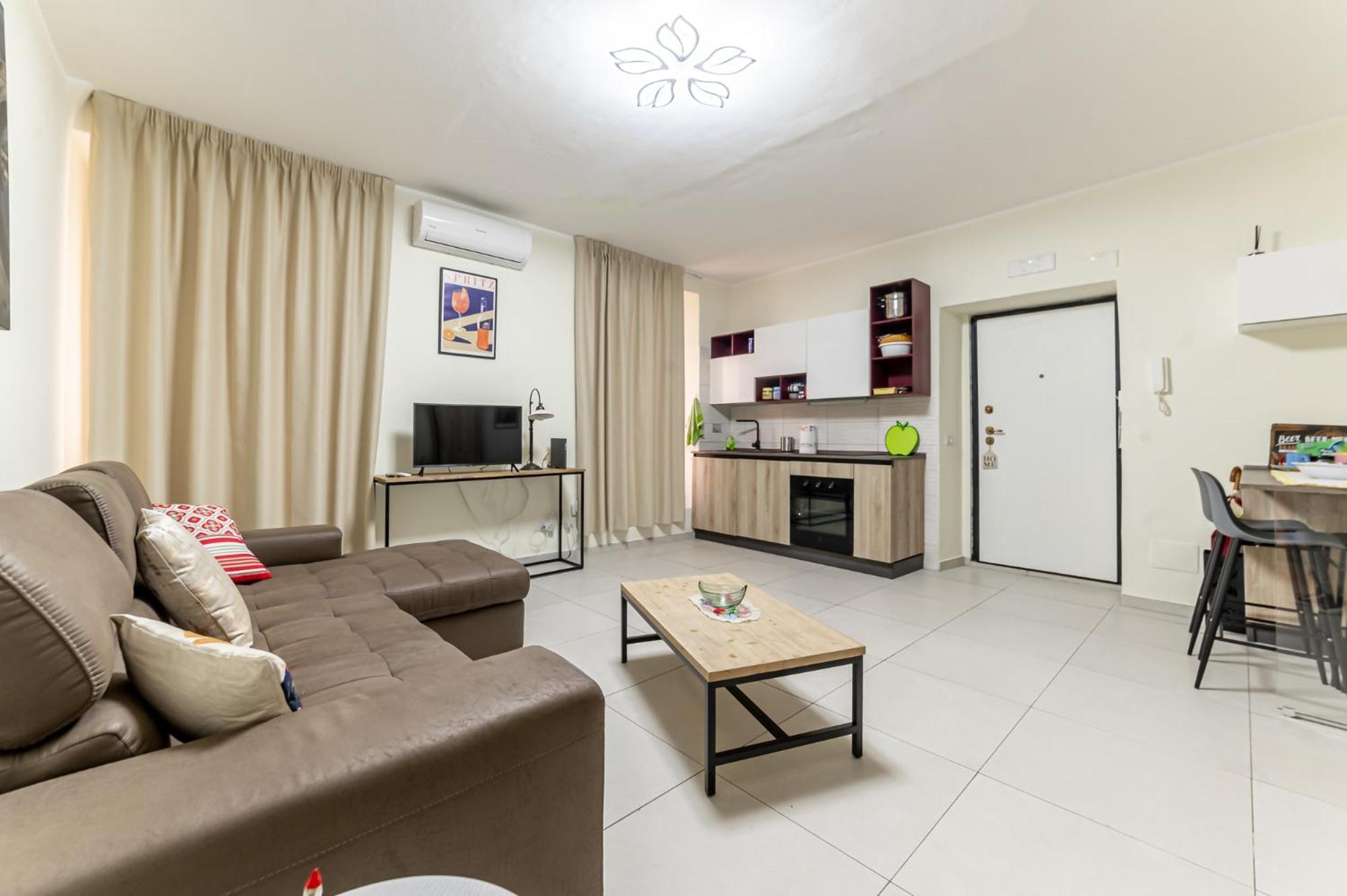 Luca Flat - Tiburtina Train Station & Wi-fi Apartamento