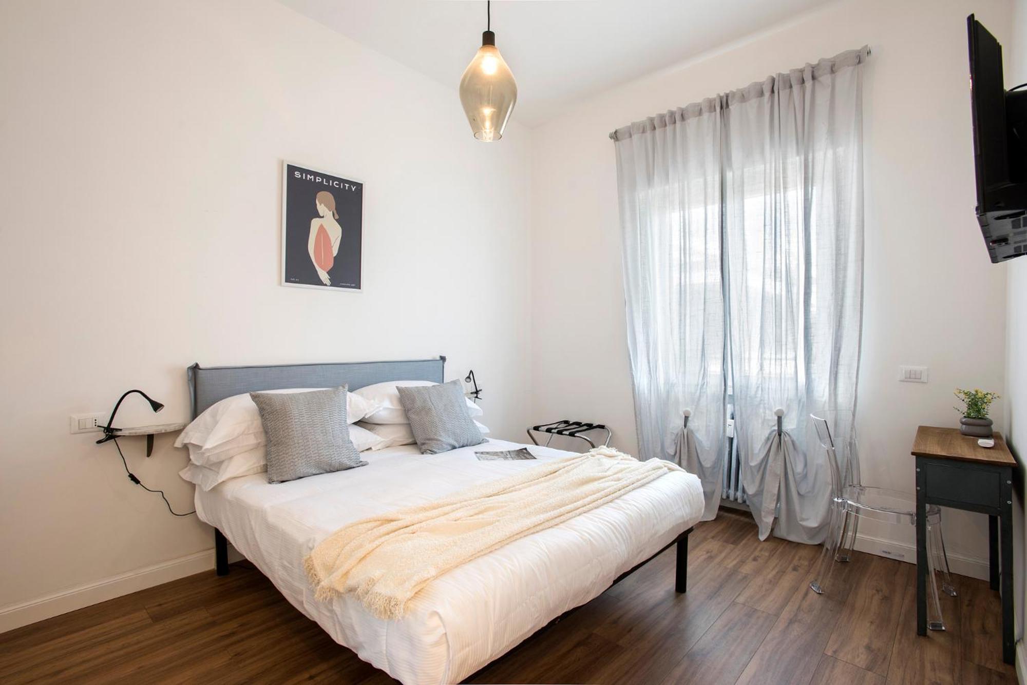 Sunny New Renovated With Balcony Metro A Appartamento