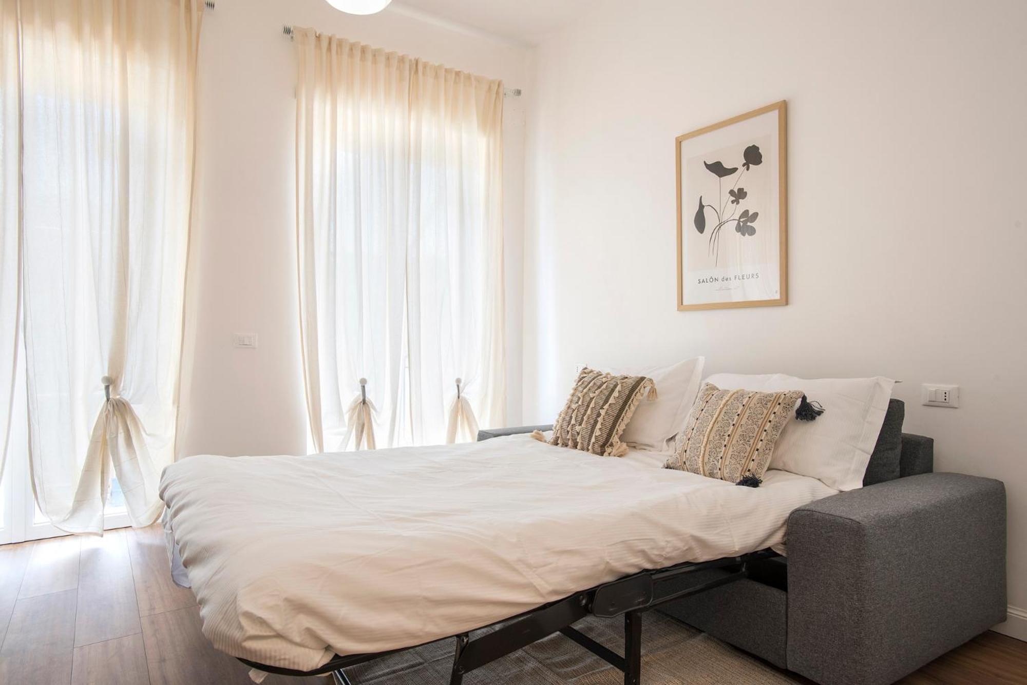 Sunny New Renovated With Balcony Metro A * Roma