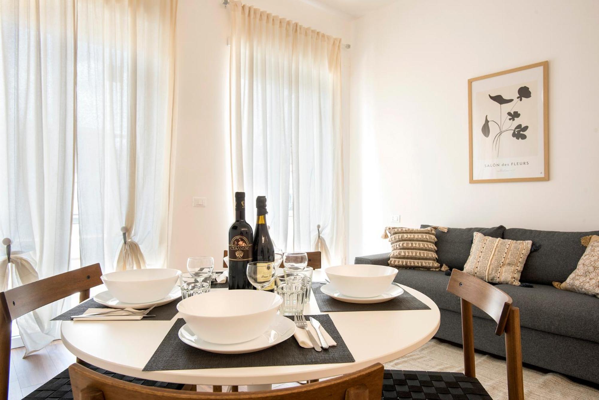 Sunny New Renovated With Balcony Metro A * Roma