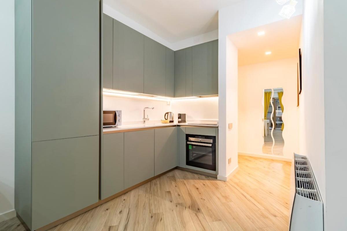 Aurealiving - Premium With Air Conditioning, Fast Wifi And Free Gym Appartamento Roma