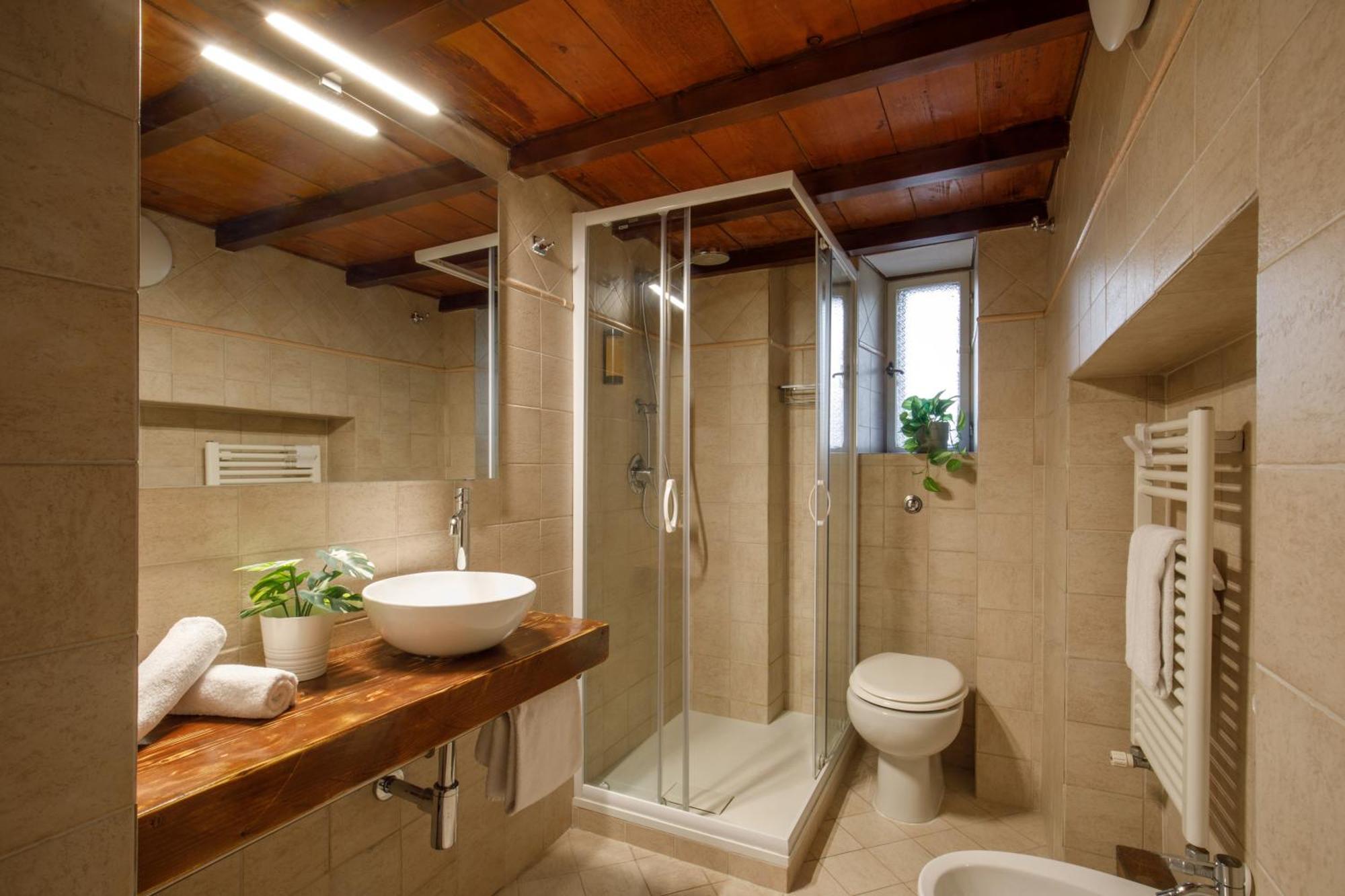 B5 Vatican Apartment *