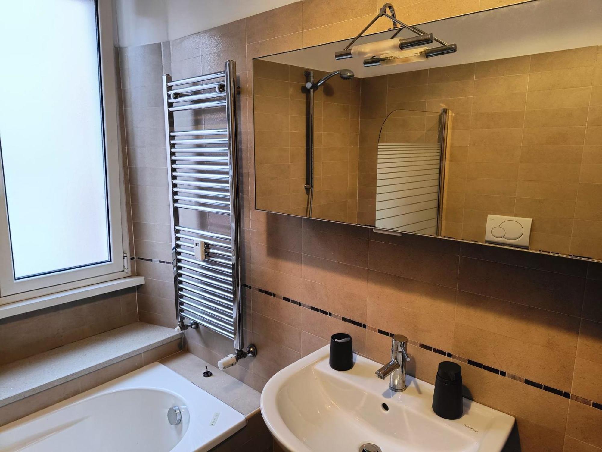 Tia Tourist Apartment