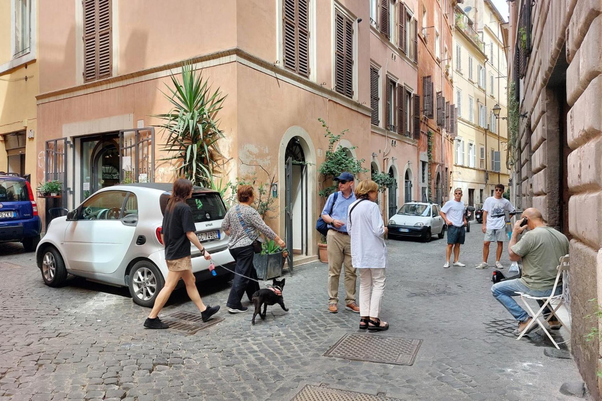 Beautiful In Campo De Fiori Apartment Rome