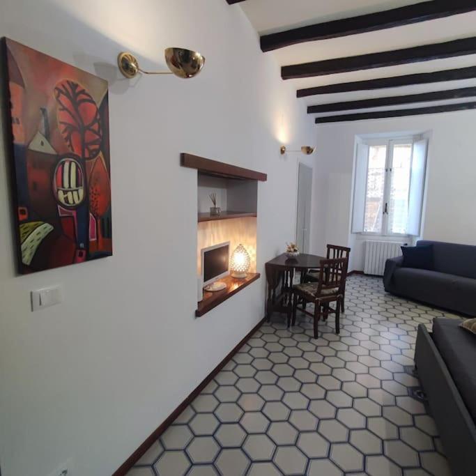 Casa Claudia ~ Rione Monti-colosseo