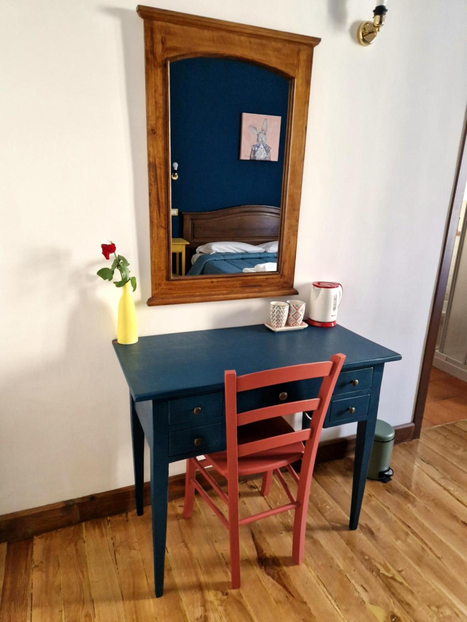 Pepe's Place - Carlo Alberto
