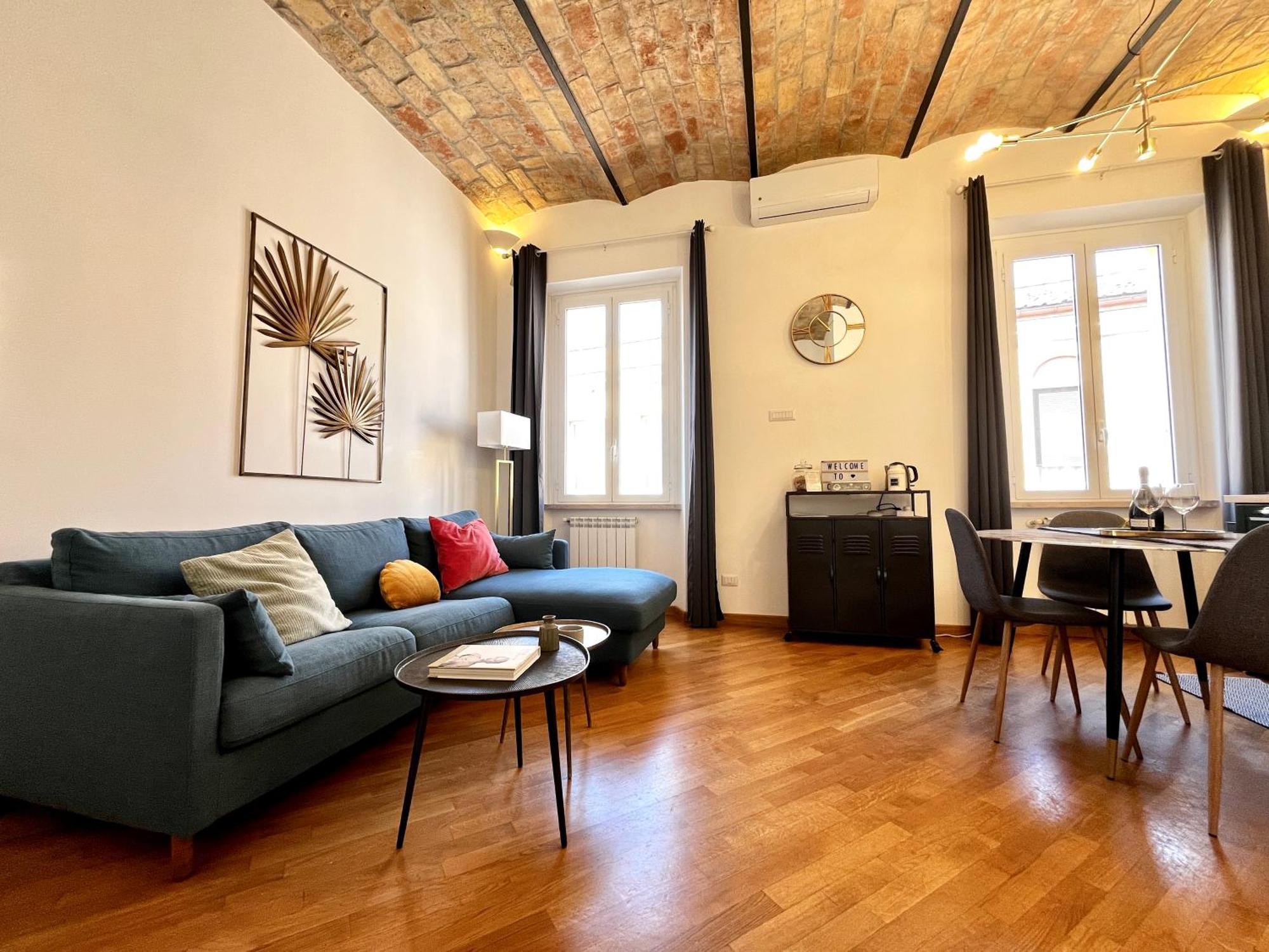 Apartamento La Polveriera, Elegante E Luminoso Vicino Al Colosseo *
