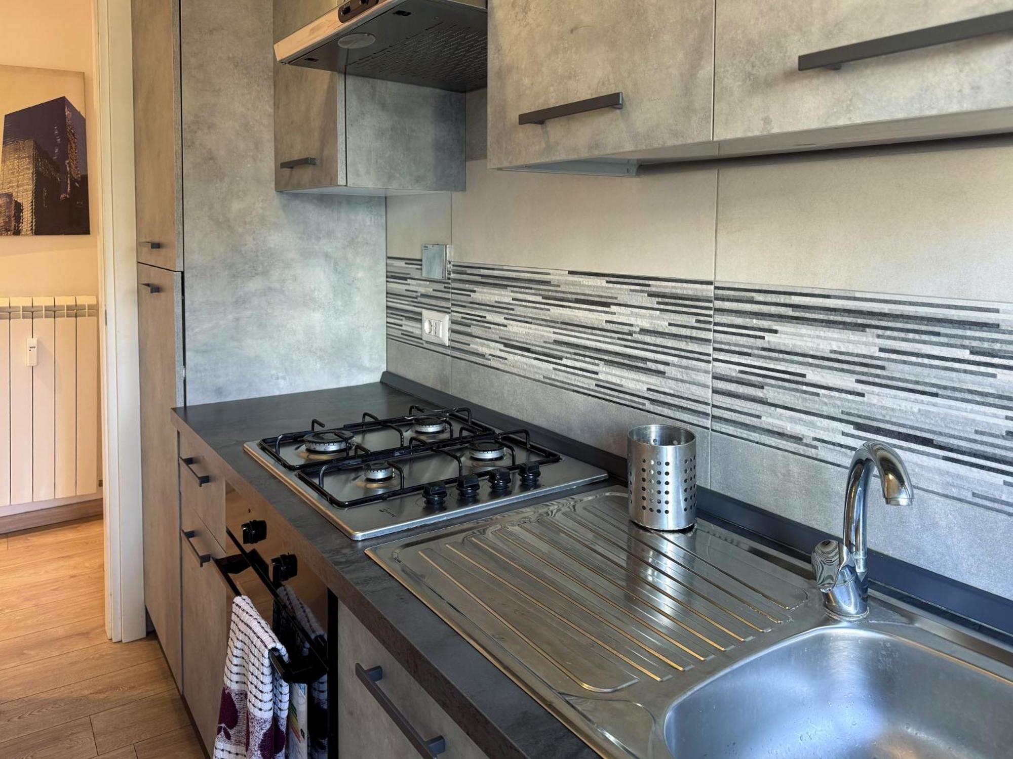 Jhhit Tuscolana 01 With Terrace Apartamento Roma