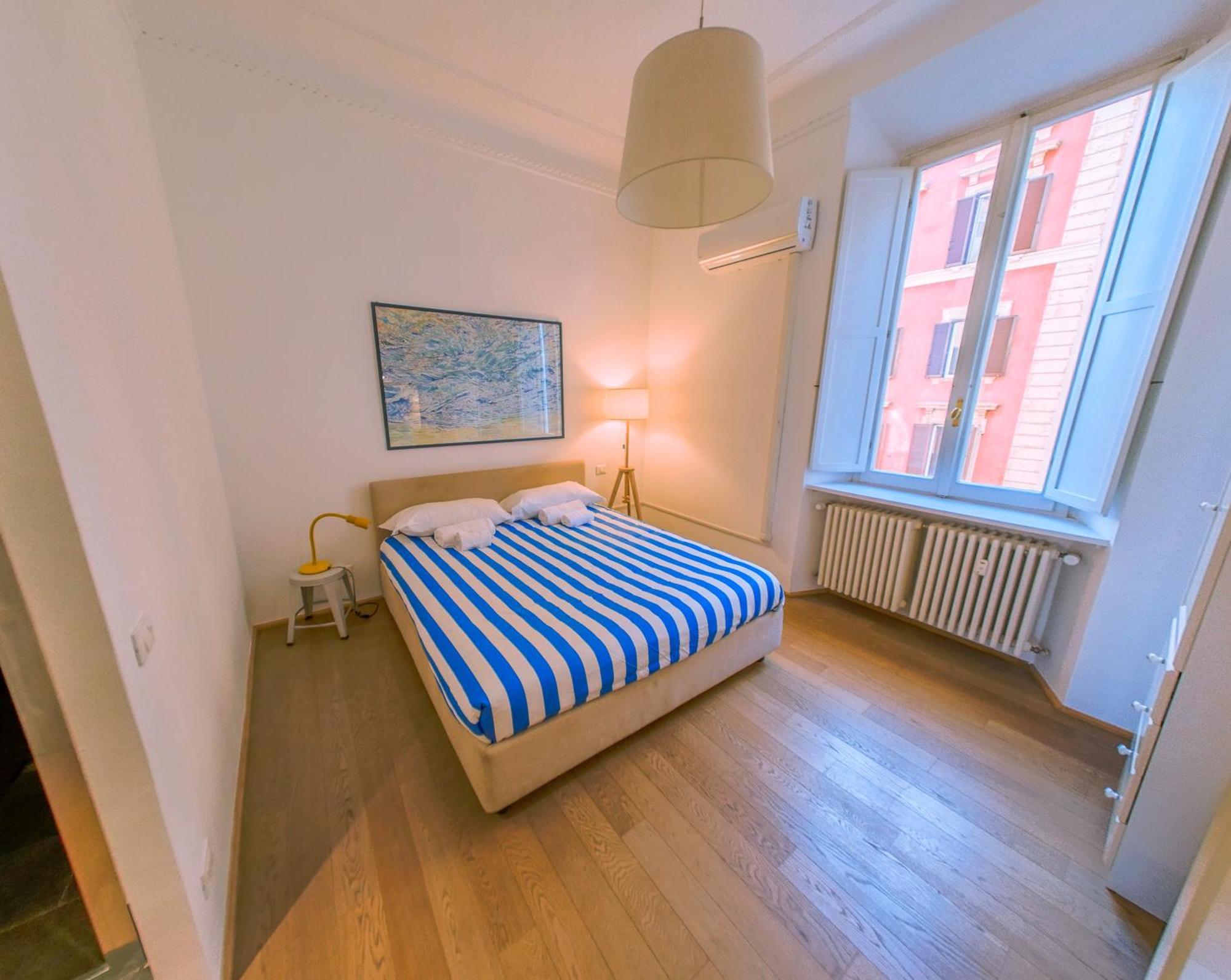 Appartamento Pop In The Heart Of Trastevere 4 Guests *