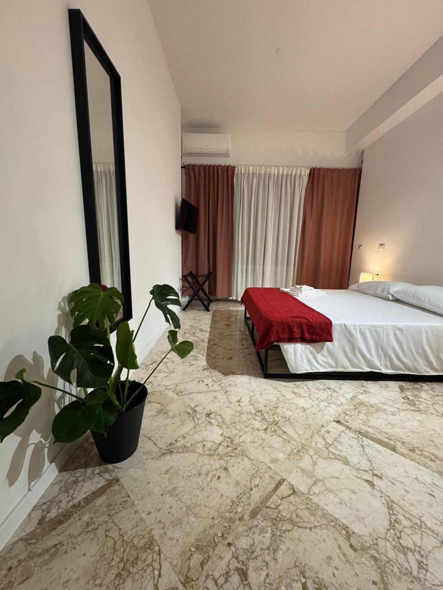 Residenza Piramide * Roma
