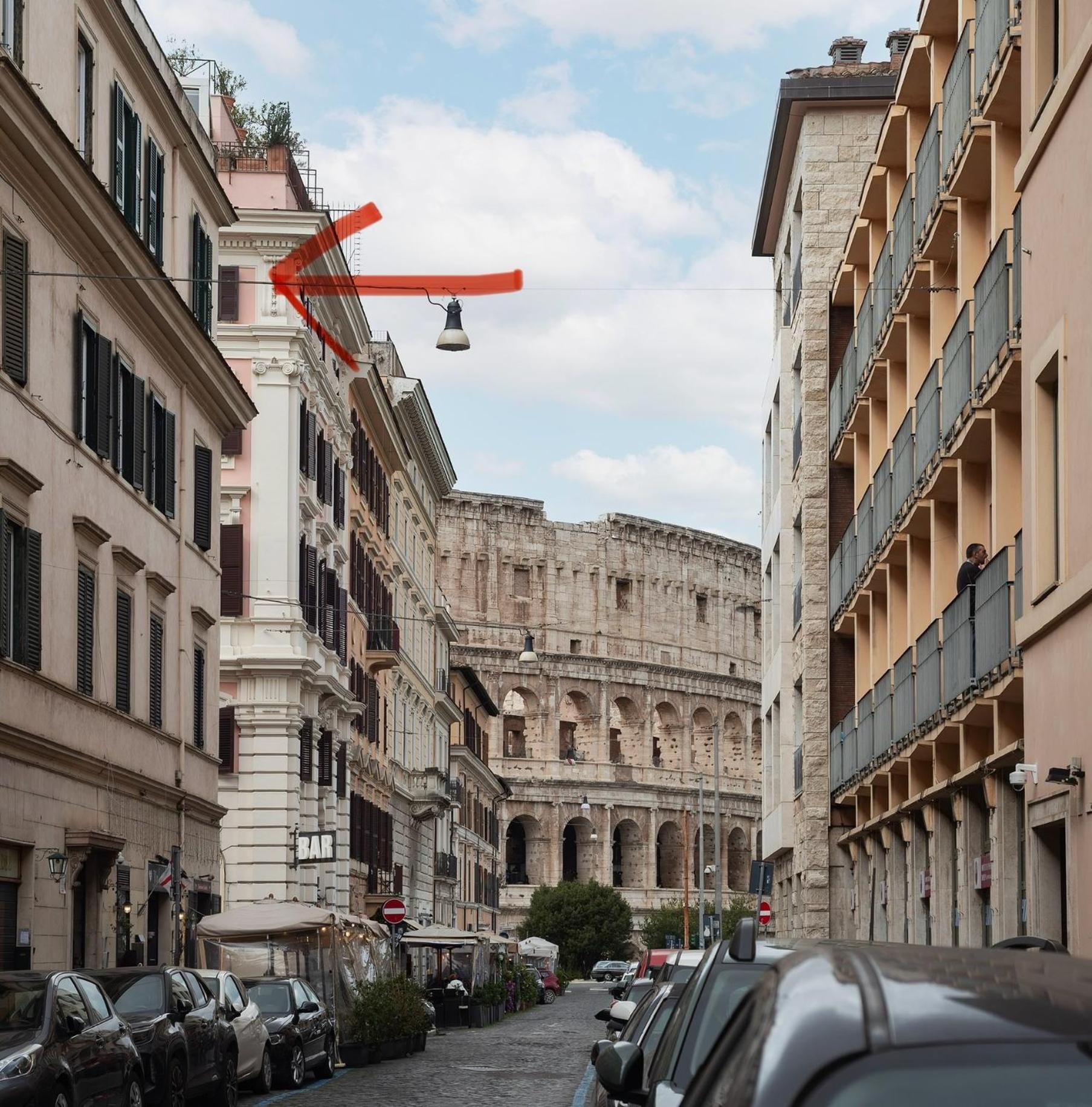 Appartamento Alma At Colosseum Luxury Overlooking Colosseo Roma