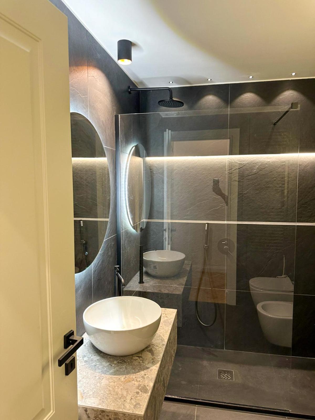 Vatican Boutique - 2 Bedroom - Trilocale Apartamento