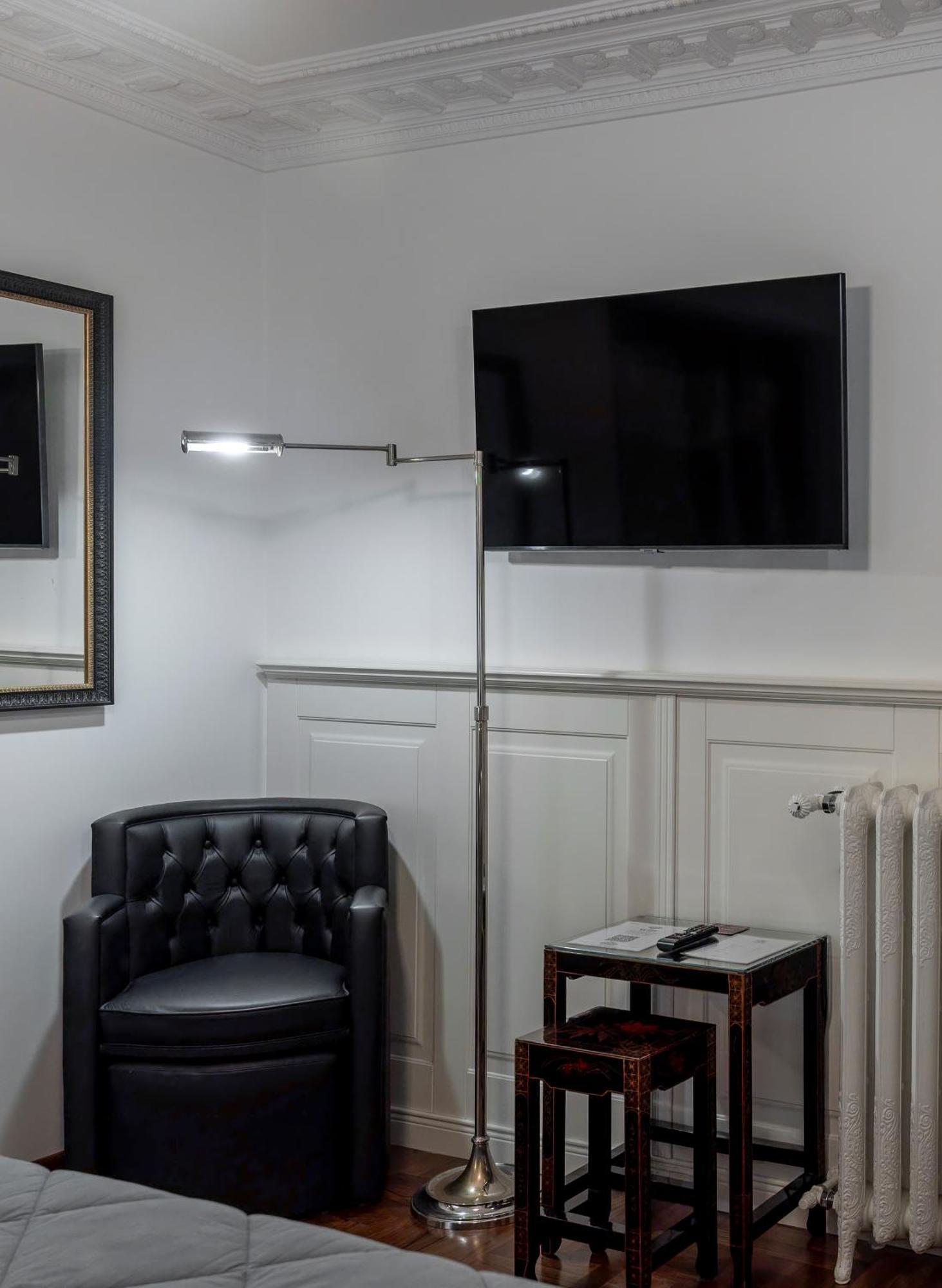 Affittacamere Regal House Capucci 6
