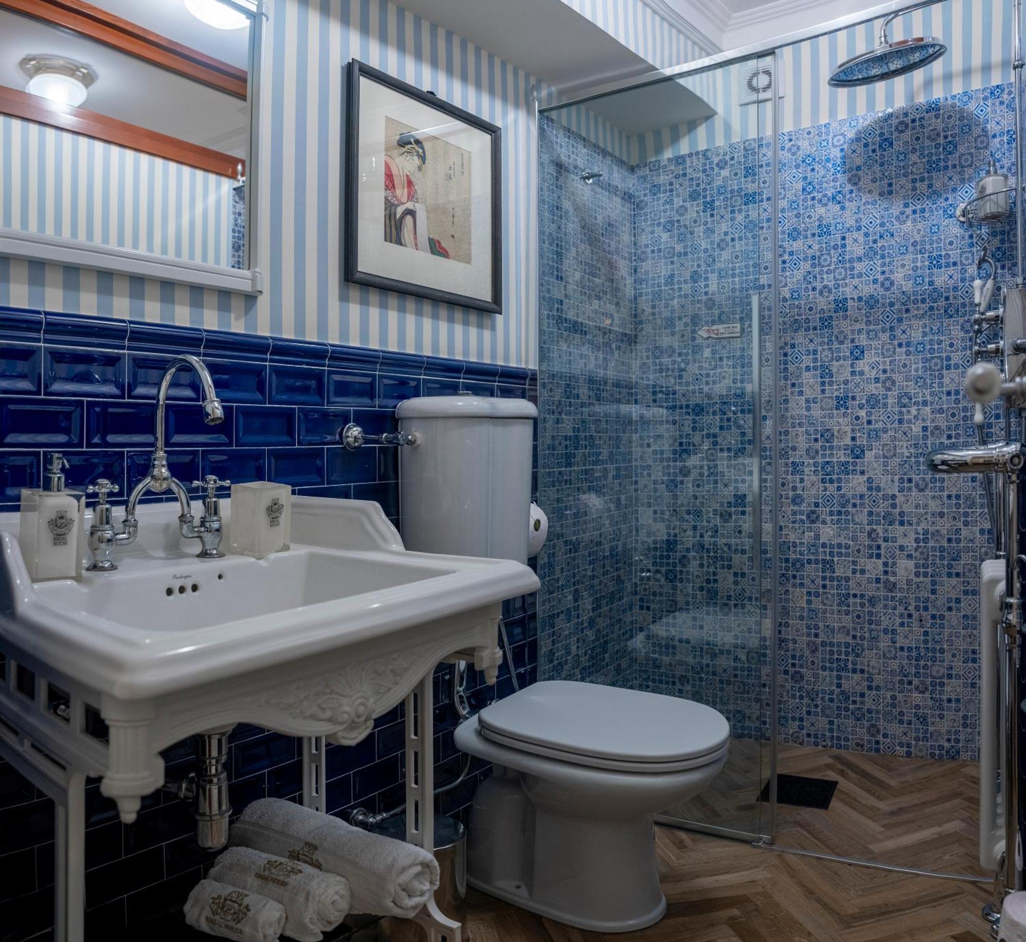 Regal House Capucci 6 Gjestgiverier