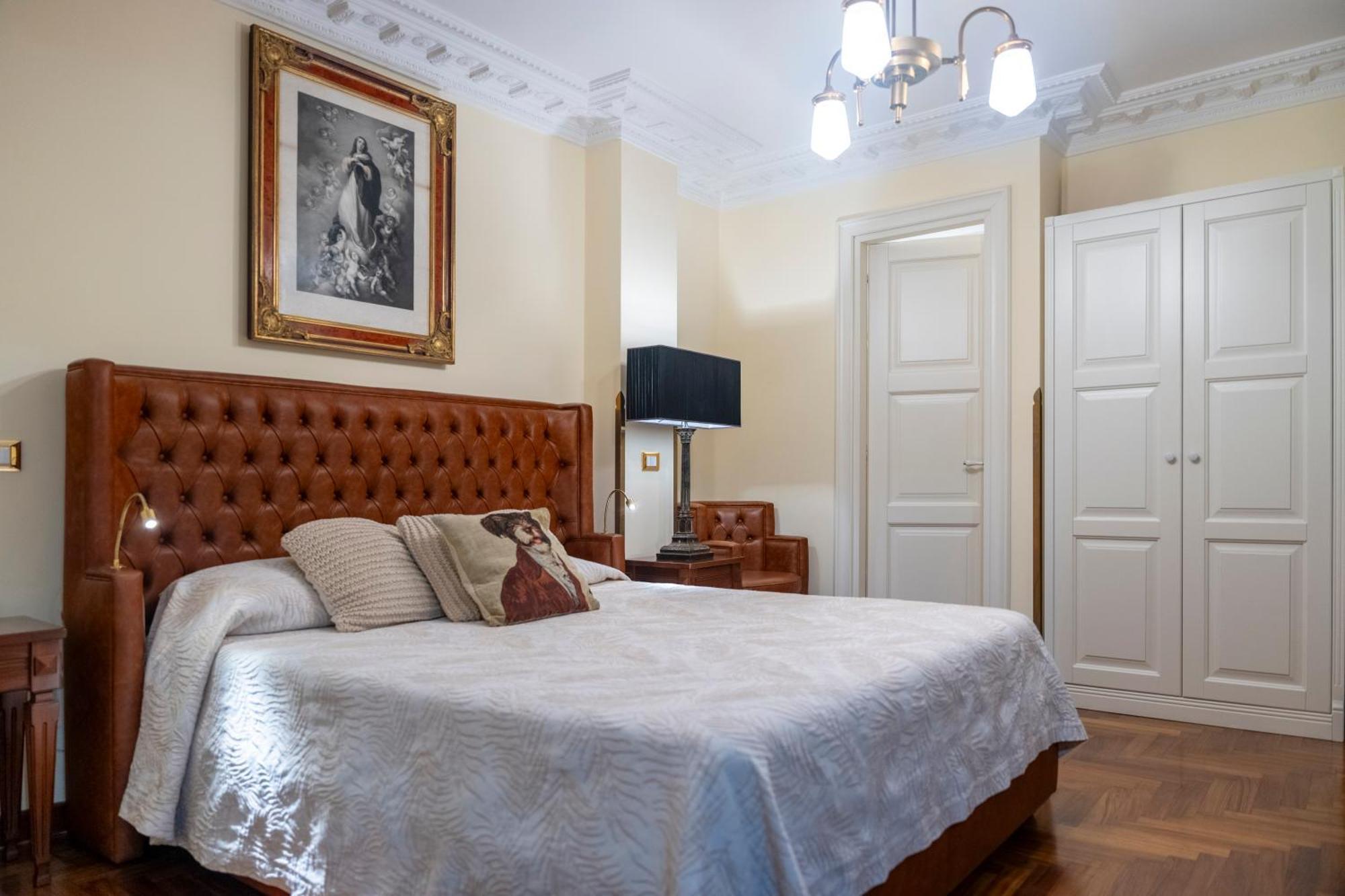 Pensión Regal House Capucci 6 Roma
