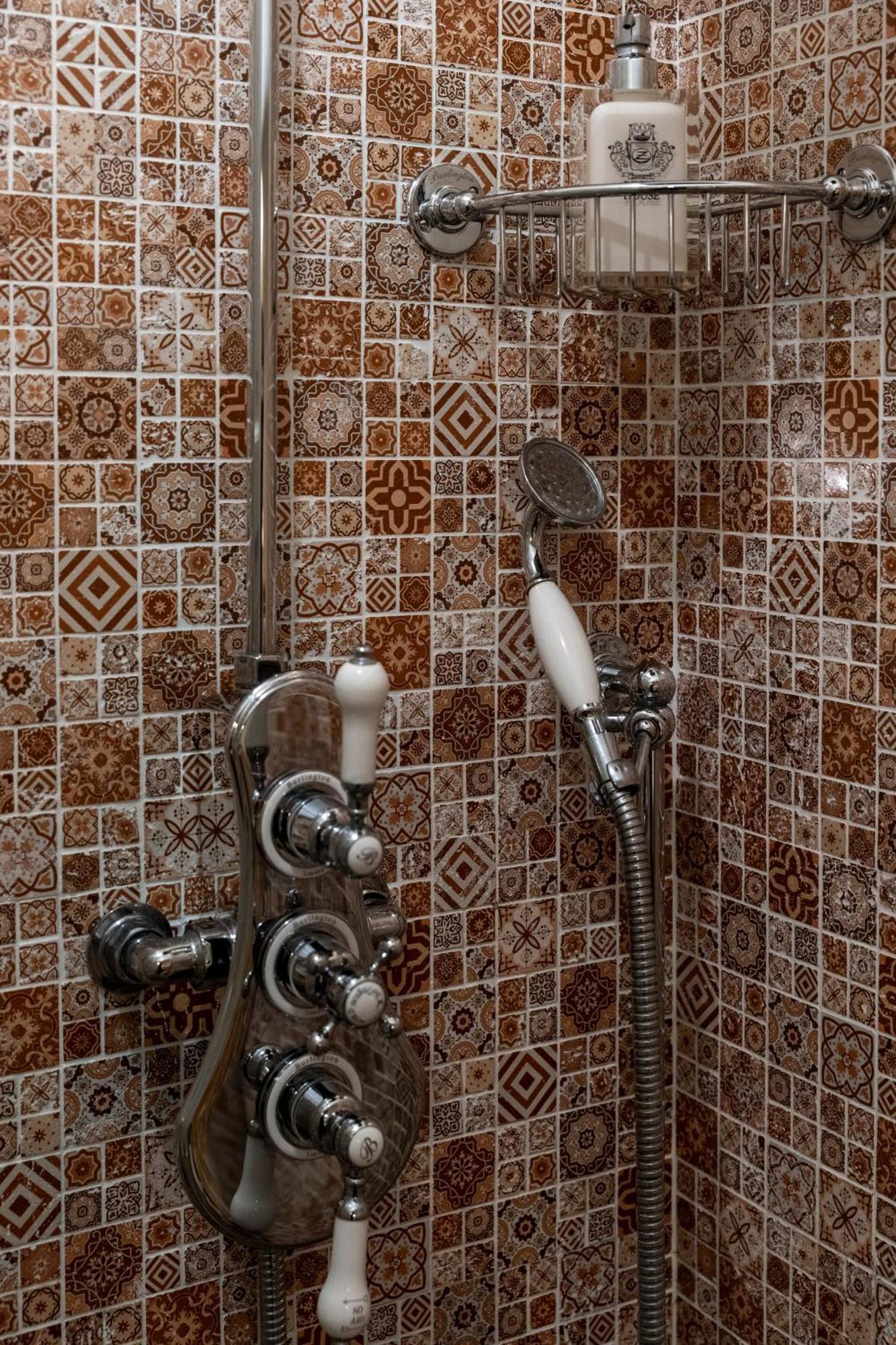 Regal House Capucci 6 Roma