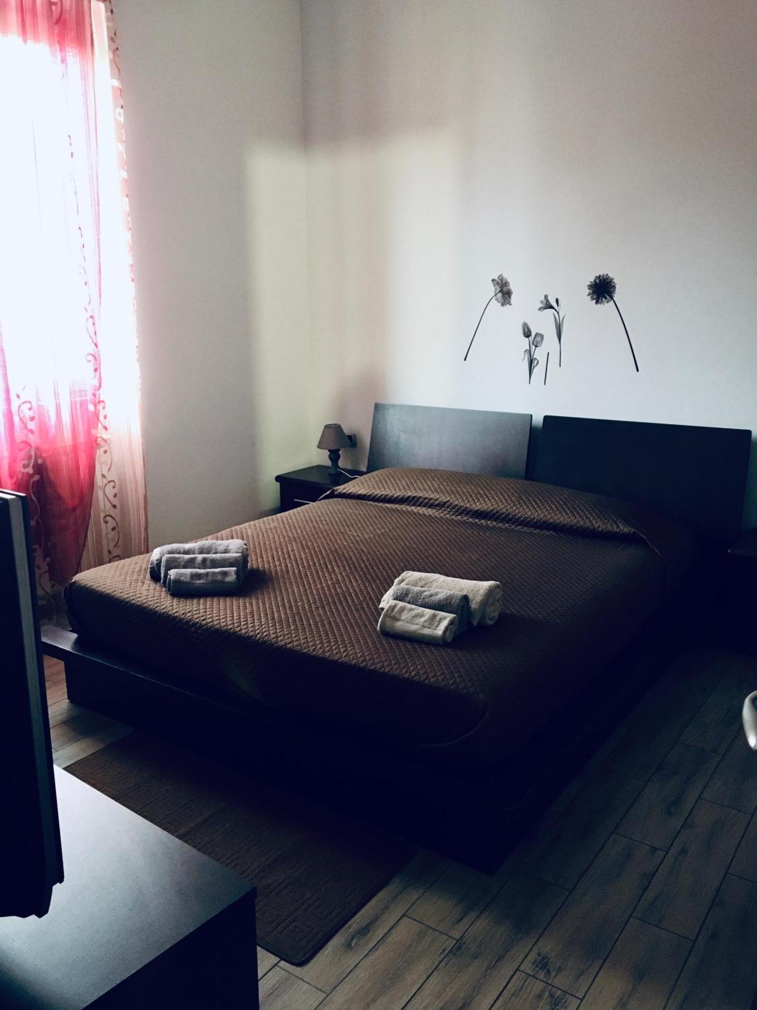 House Alessandrino Affittacamere *