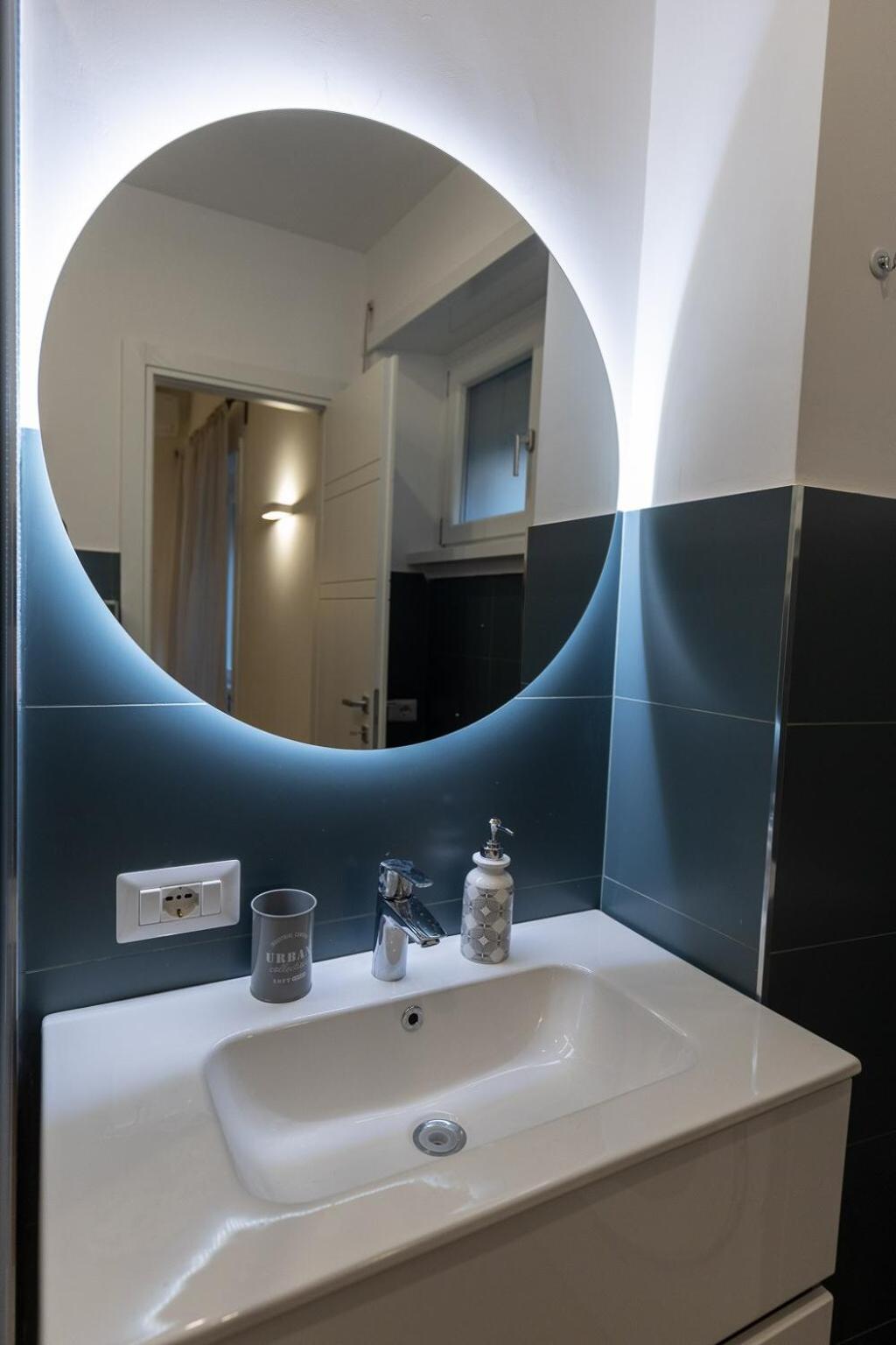 2-bedroom Gem Roma