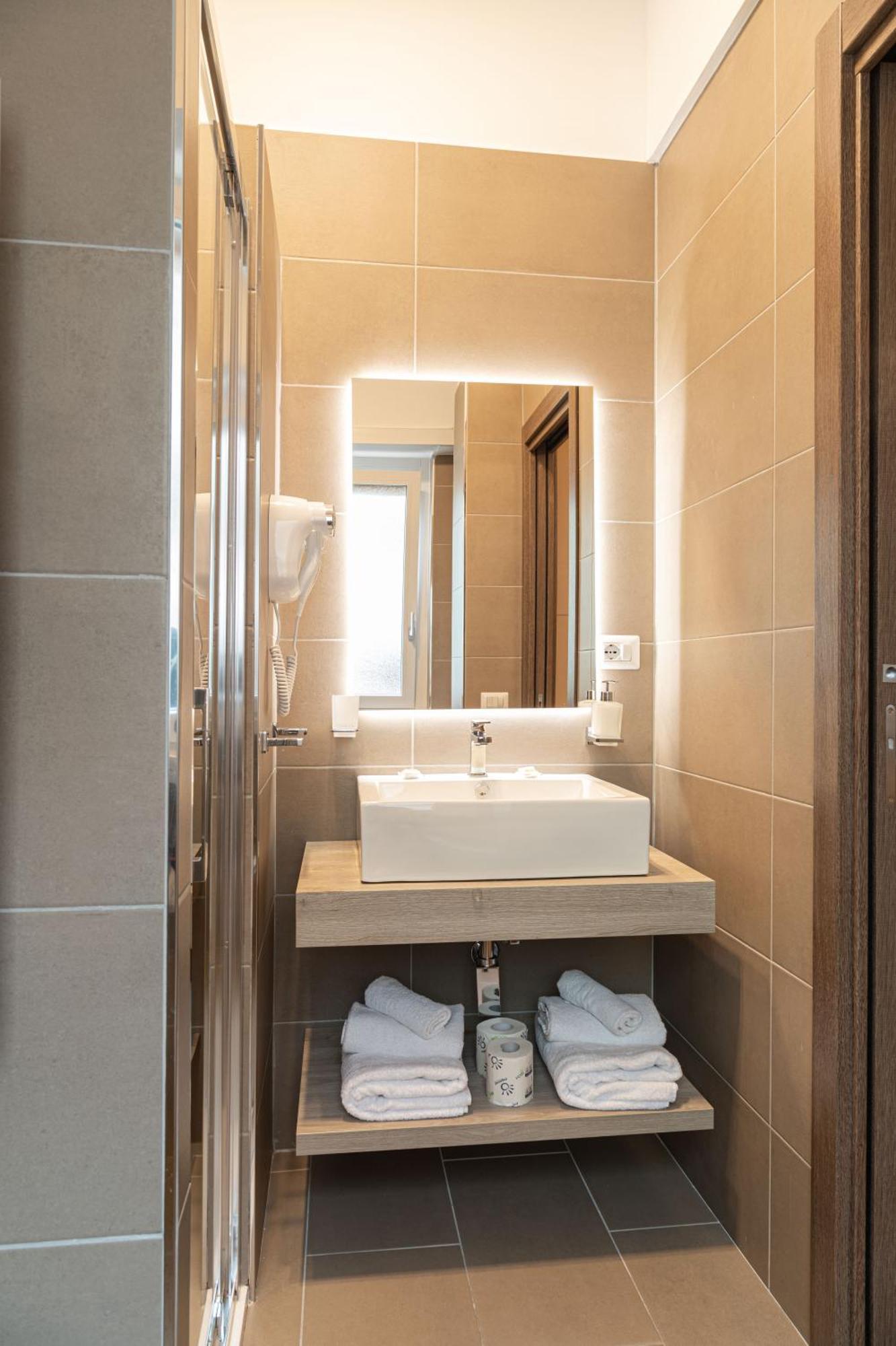 Diamond Vatican Guest house *