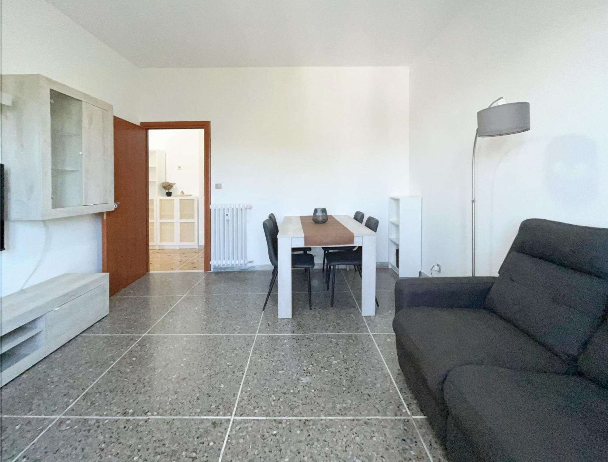 Apartamento La Casa Di Edy - Metro Malatesta *