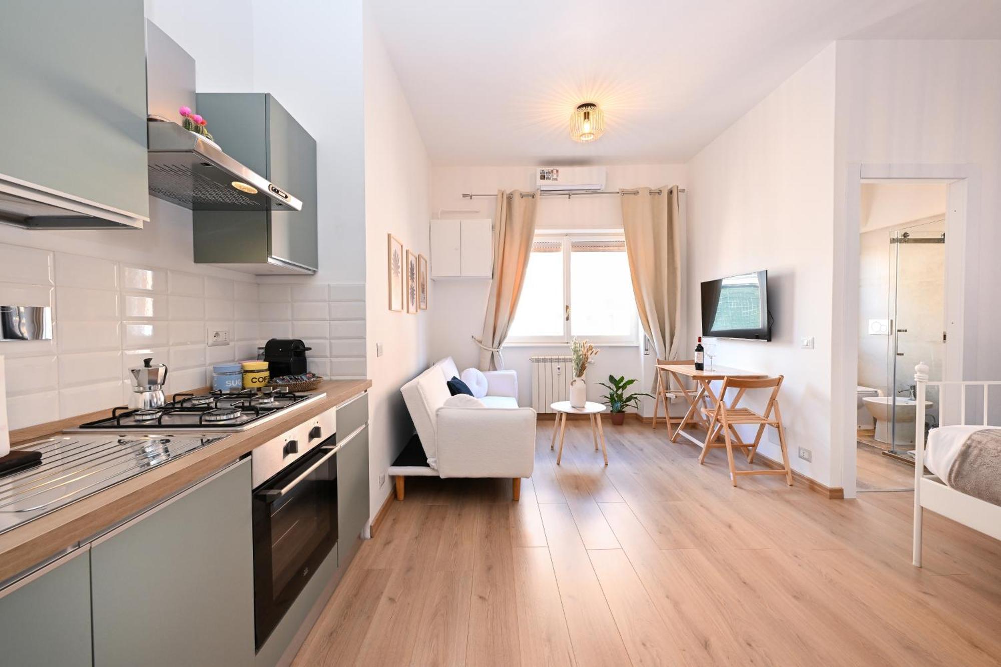 Leilighet Cozy Steps From Metro Station