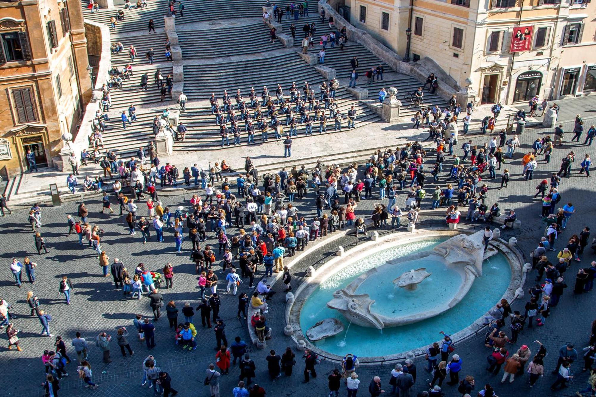 The At The Spanish Steps Roma