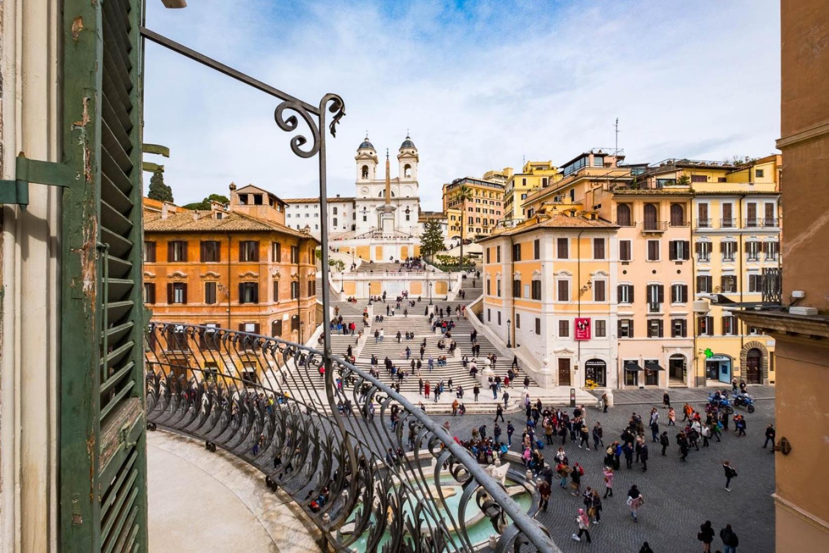 The At The Spanish Steps Pensión