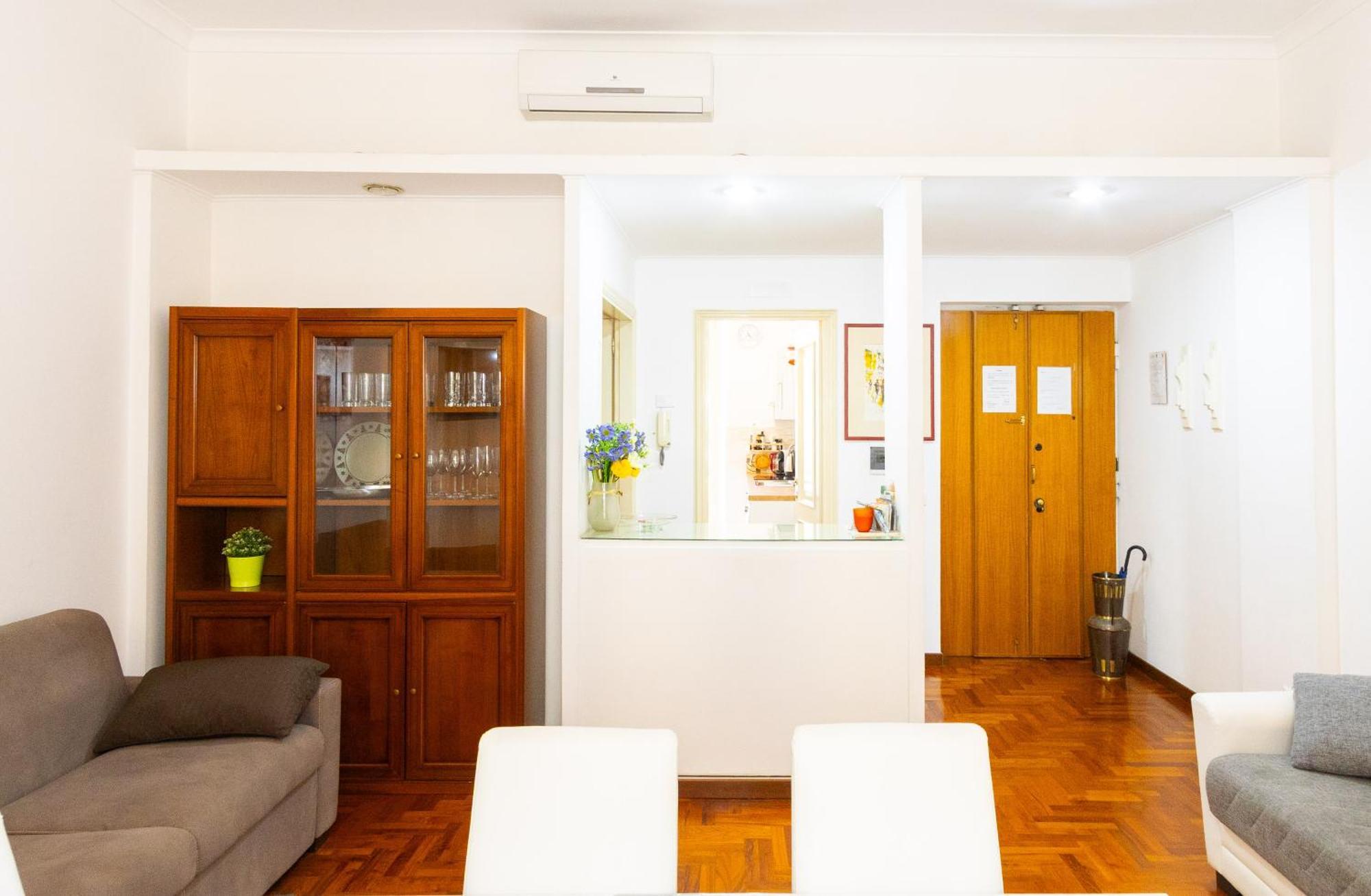 Apartamento Vespasiano 49 *