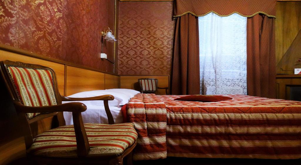 Hotel Cristina *